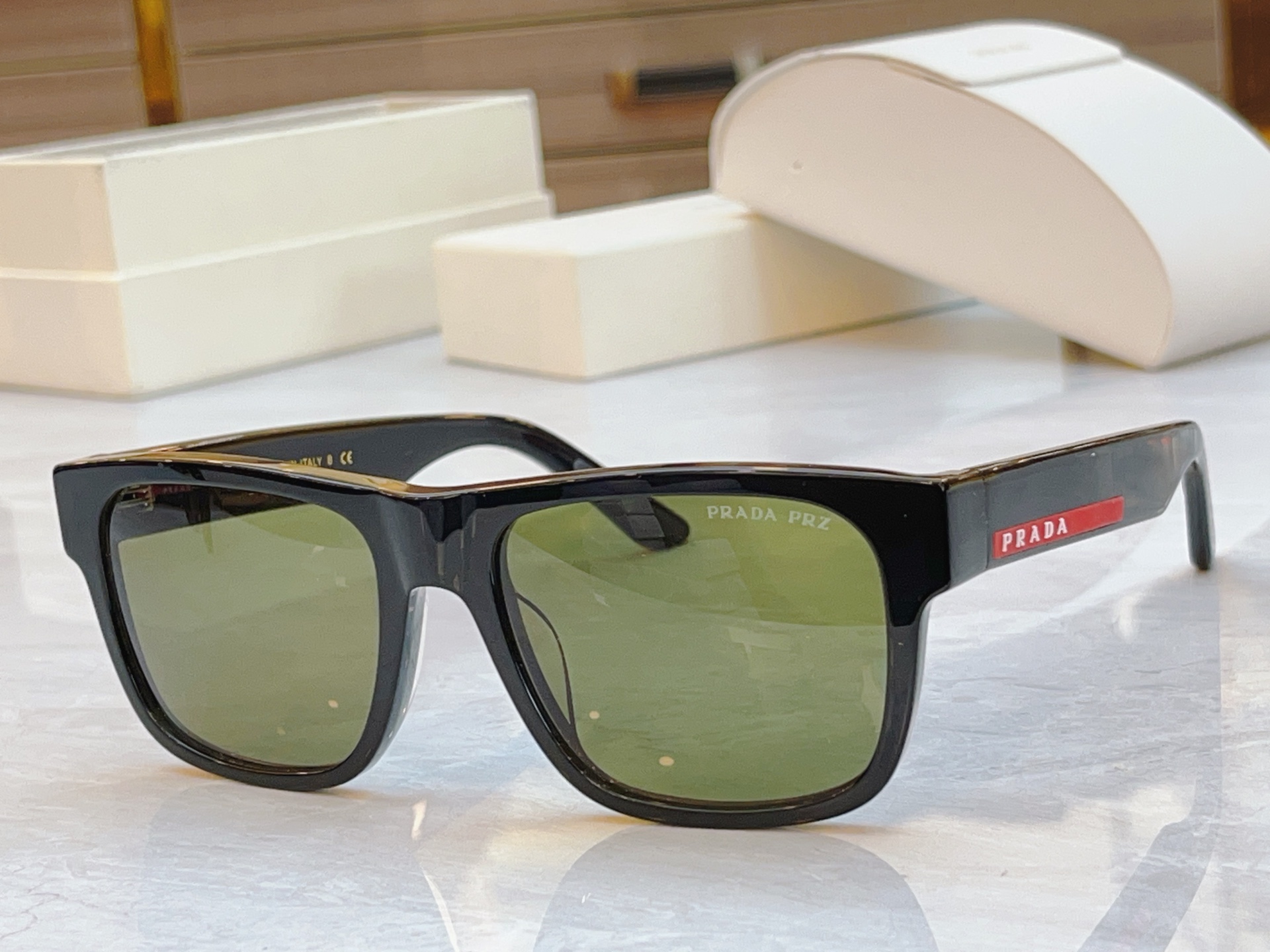 ，【PRAD*】普拉*达新款太阳镜🕶️，MODEL：PS072S，SIZE：53口19-145