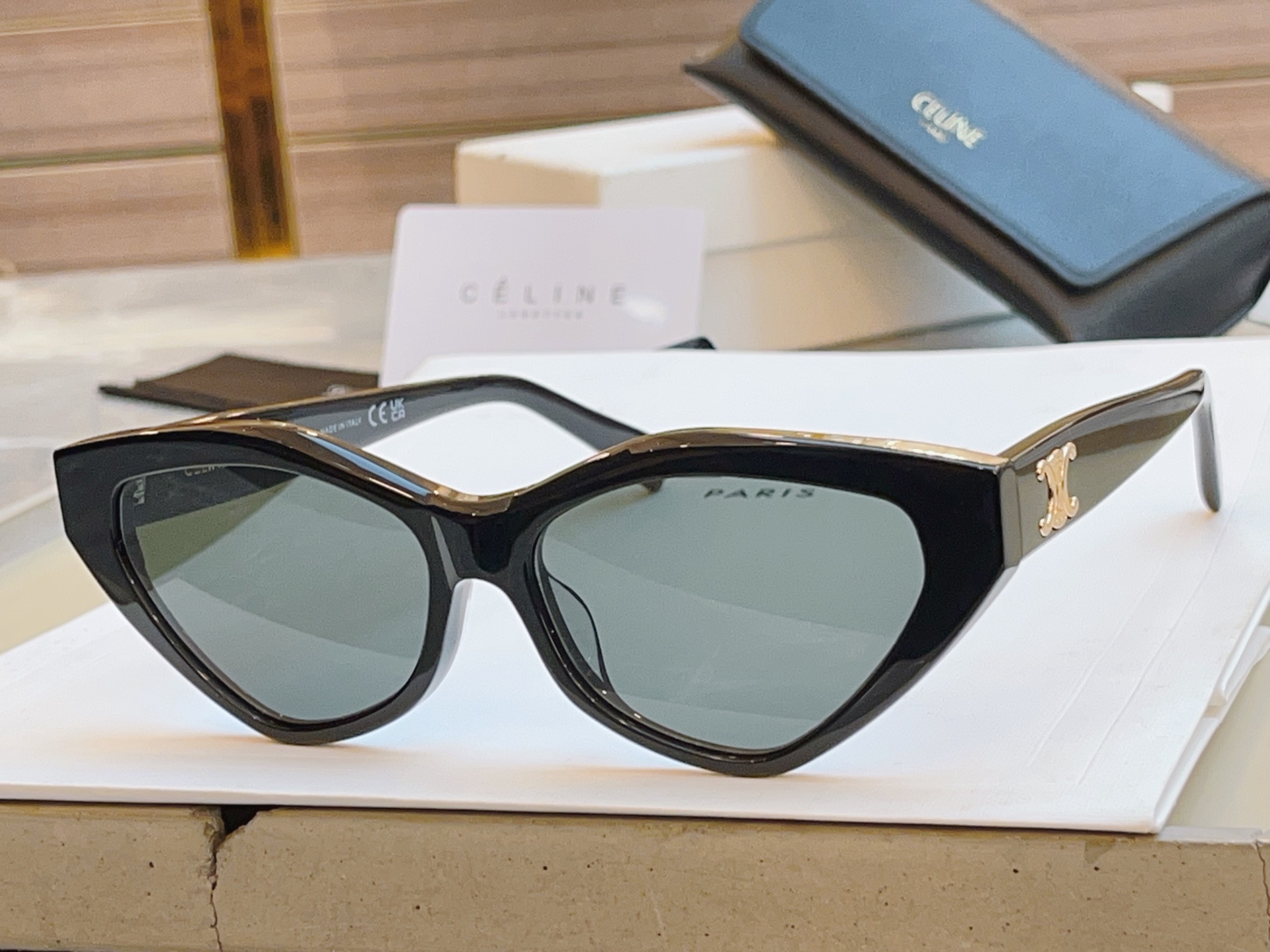 ，【CELIN*】赛*琳新款太阳镜， MODELCL40323，SIZE 55口16-140