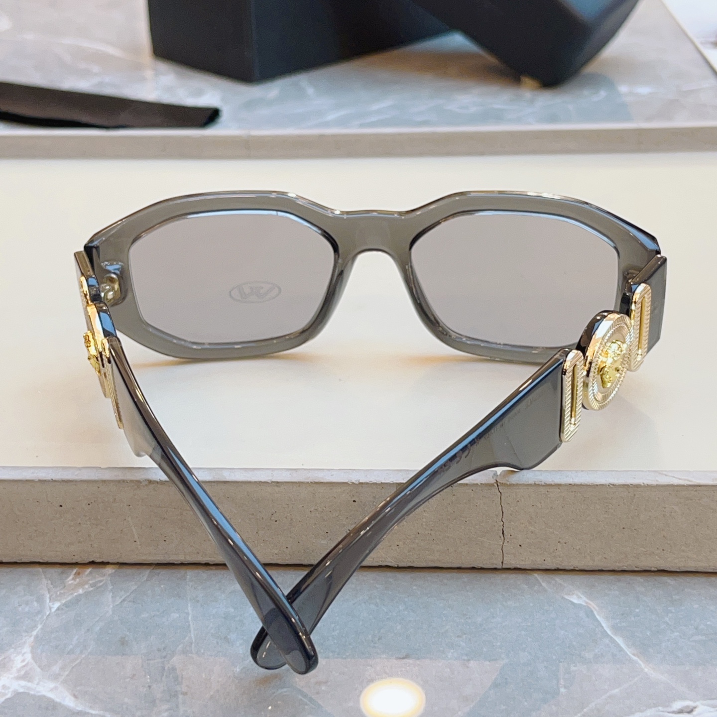 ，【VERSAC*】范思*哲新款太阳镜，
MODEL：MOD.4361，SIZE：53口18-140
