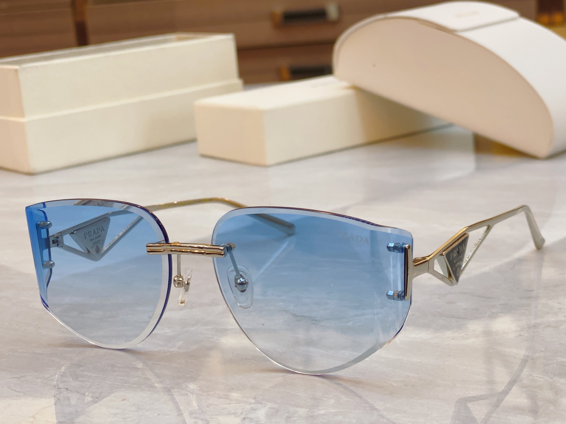 ，【PRAD*】普拉*达新款太阳镜，MODEL：PR 190VS，SIZE：60口17-140