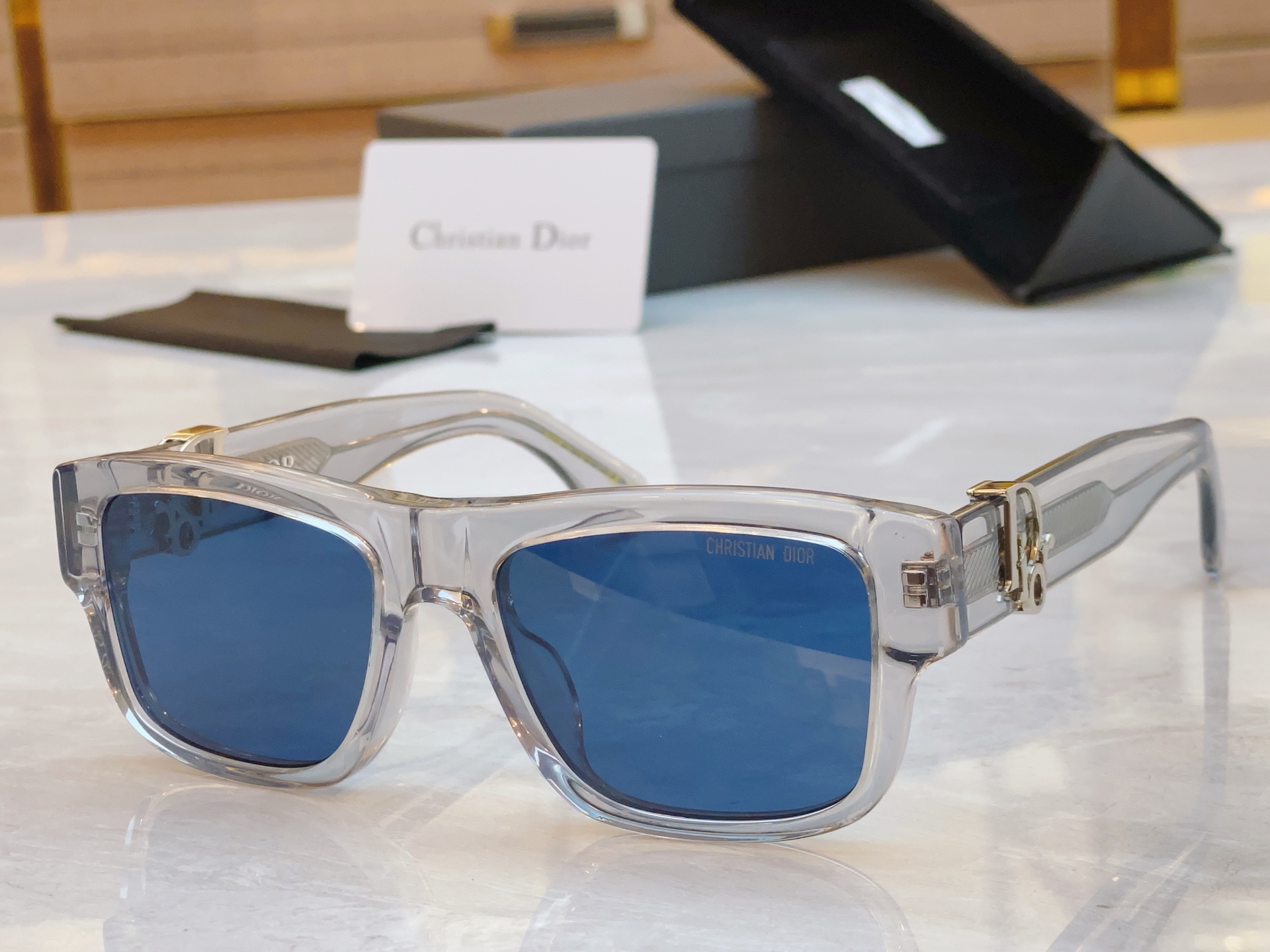 ，【DIO* 】迪*奥新款太阳镜，
MODEL：DiorOblique S3F，SIZE：55口19-1