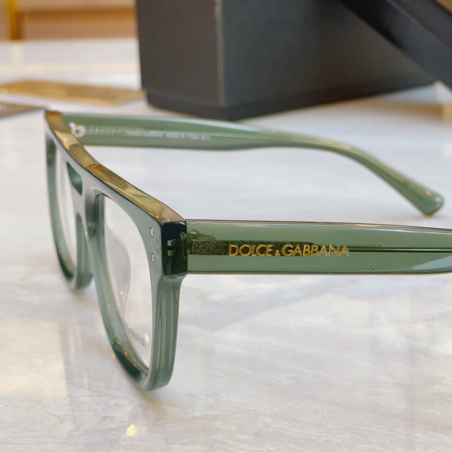 ，【DOLCE & GABBAN*】D*G新款太阳镜，MODEL：DG3388，SIZE：53口20-1
