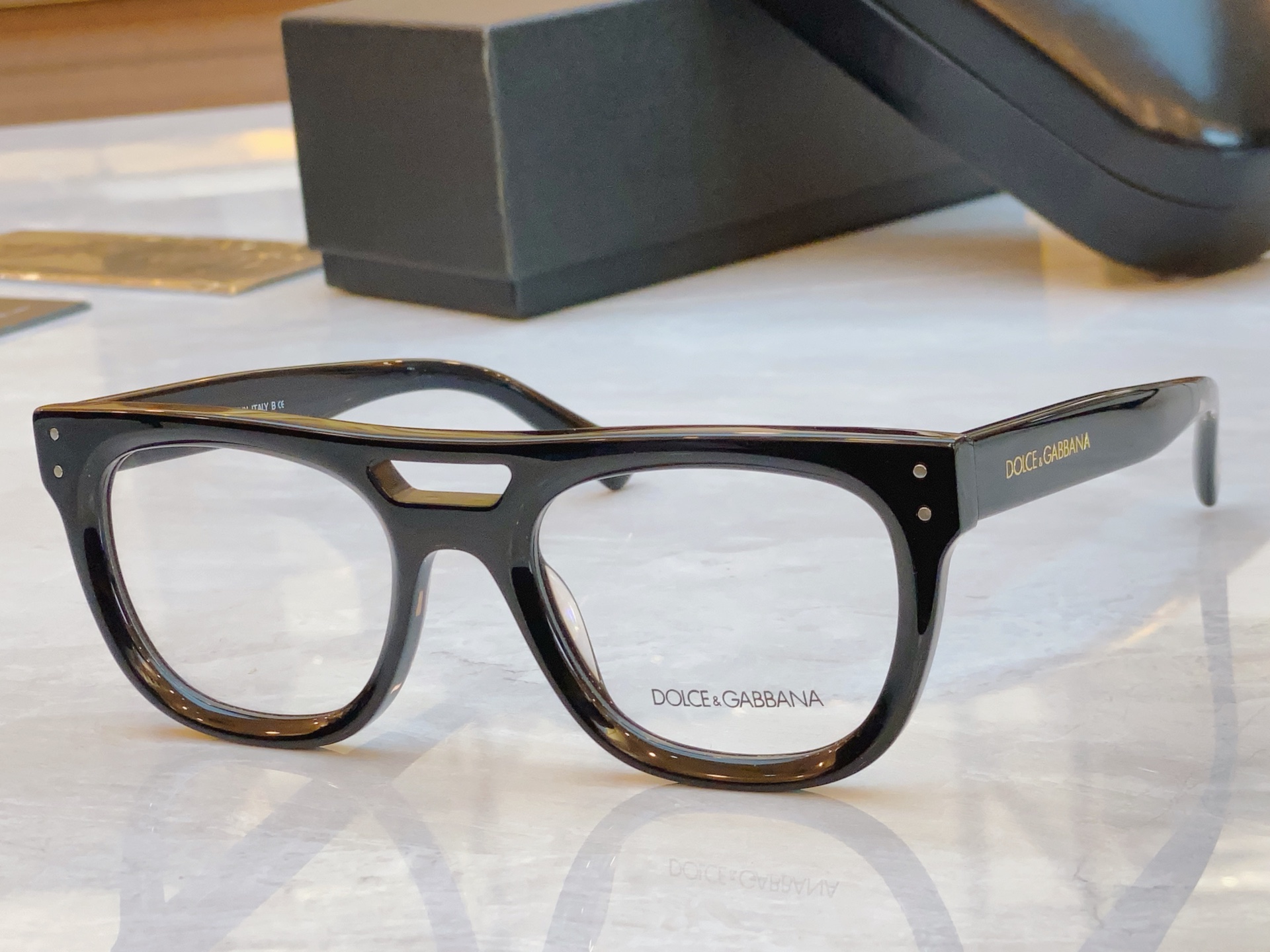 ，【DOLCE & GABBAN*】D*G新款太阳镜，MODEL：DG3388，SIZE：53口20-1