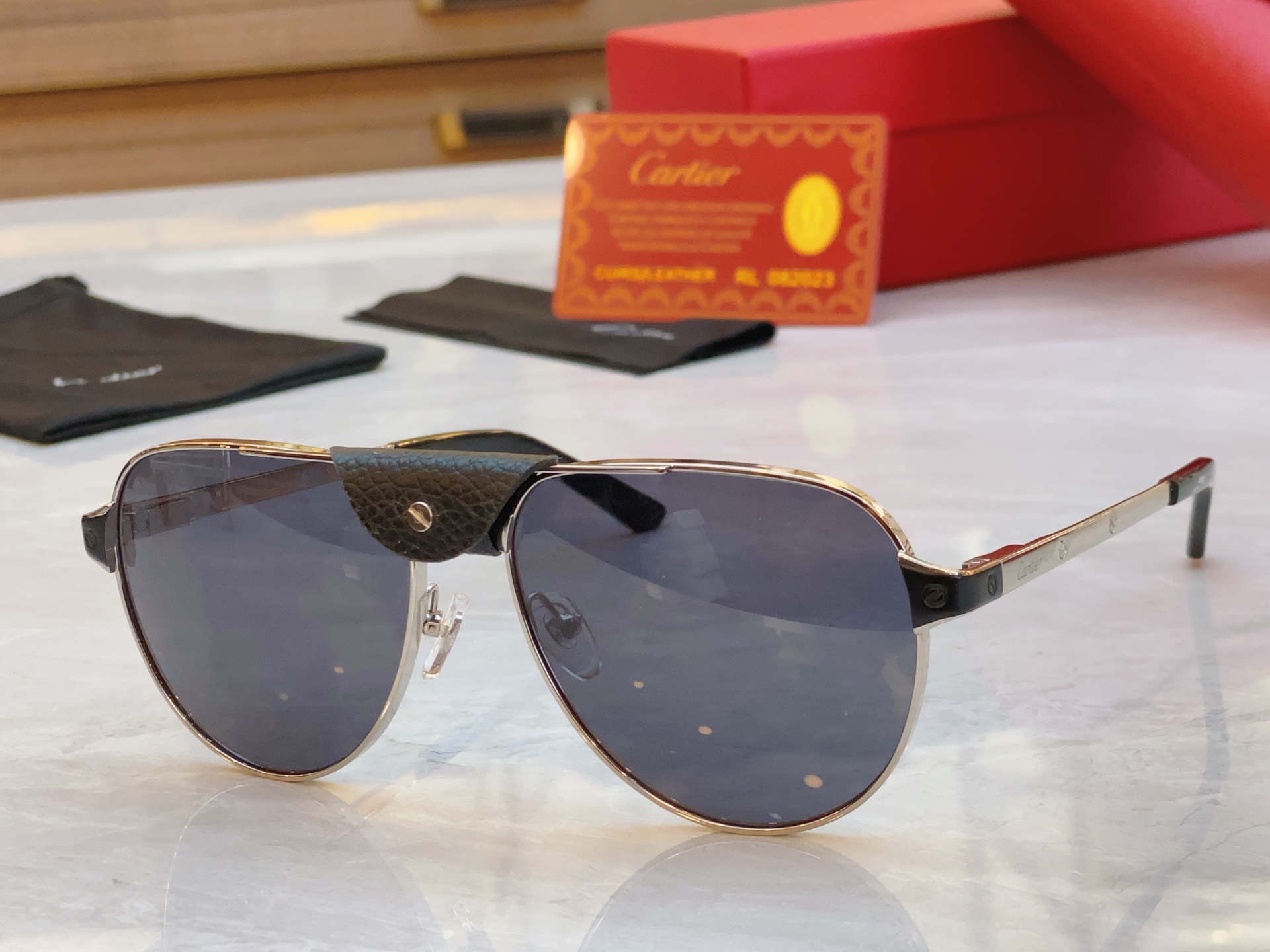 ，【CARTIE*】卡地*亚新款太阳镜，CT0425，size59口16-140