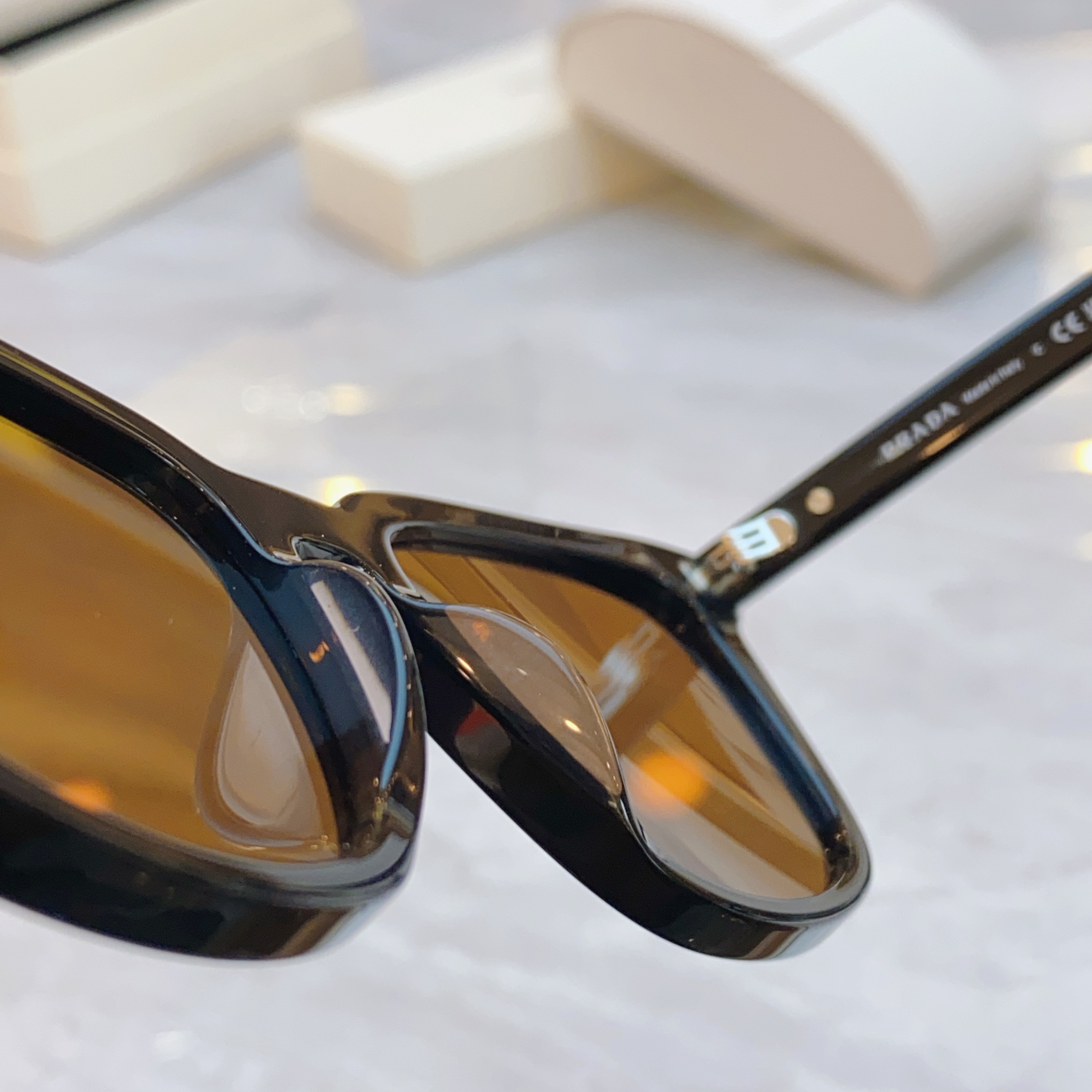 ，【PRAD*】普拉*达新款太阳镜，MODEL：PR A21S，SIZE：53口20-145