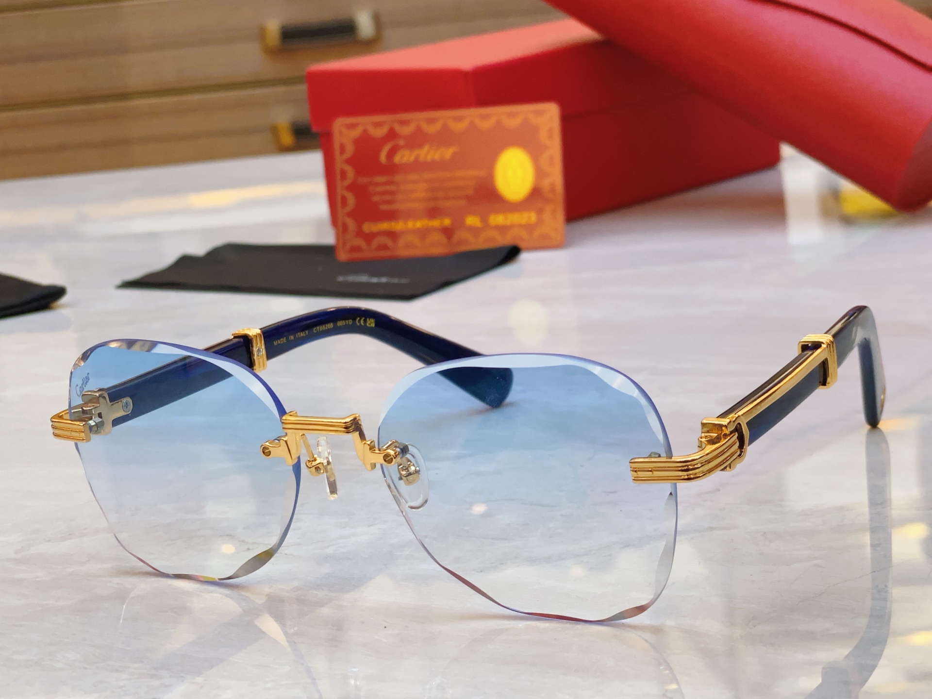 NO:365375,,【CARTIE*】Cartie*A new sunglasses, CT0520S, size: 60-glasses 19-glasses sunglasses, glasses, cartier19860909,【CARTIE*】卡地*亚新款太阳镜,CT0520S,size: 60口19-眼镜墨镜太阳镜,眼镜,cartier,glasses