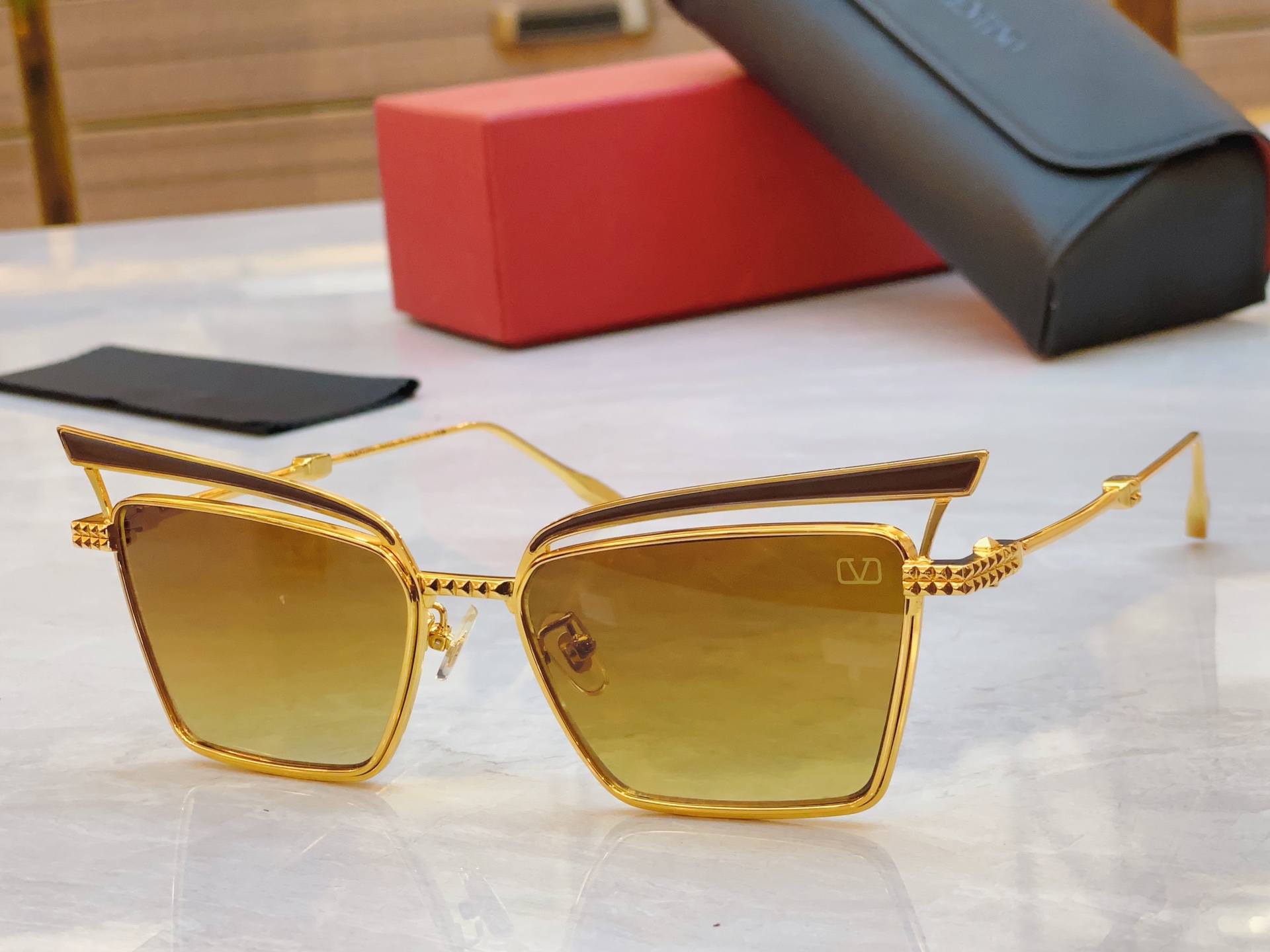 NO:365381,,【VALENTIN*】Walentino new sunglasses, MODELVA 5038, SIZE57 mouth 17-141 glasses sunglasses, glasses, valentino, valentino19860909,【VALENTIN*】华伦*天奴新款太阳镜,MODELVA 5038,SIZE57口17-141眼镜墨镜太阳镜,眼镜,valentino,valentino,glasses