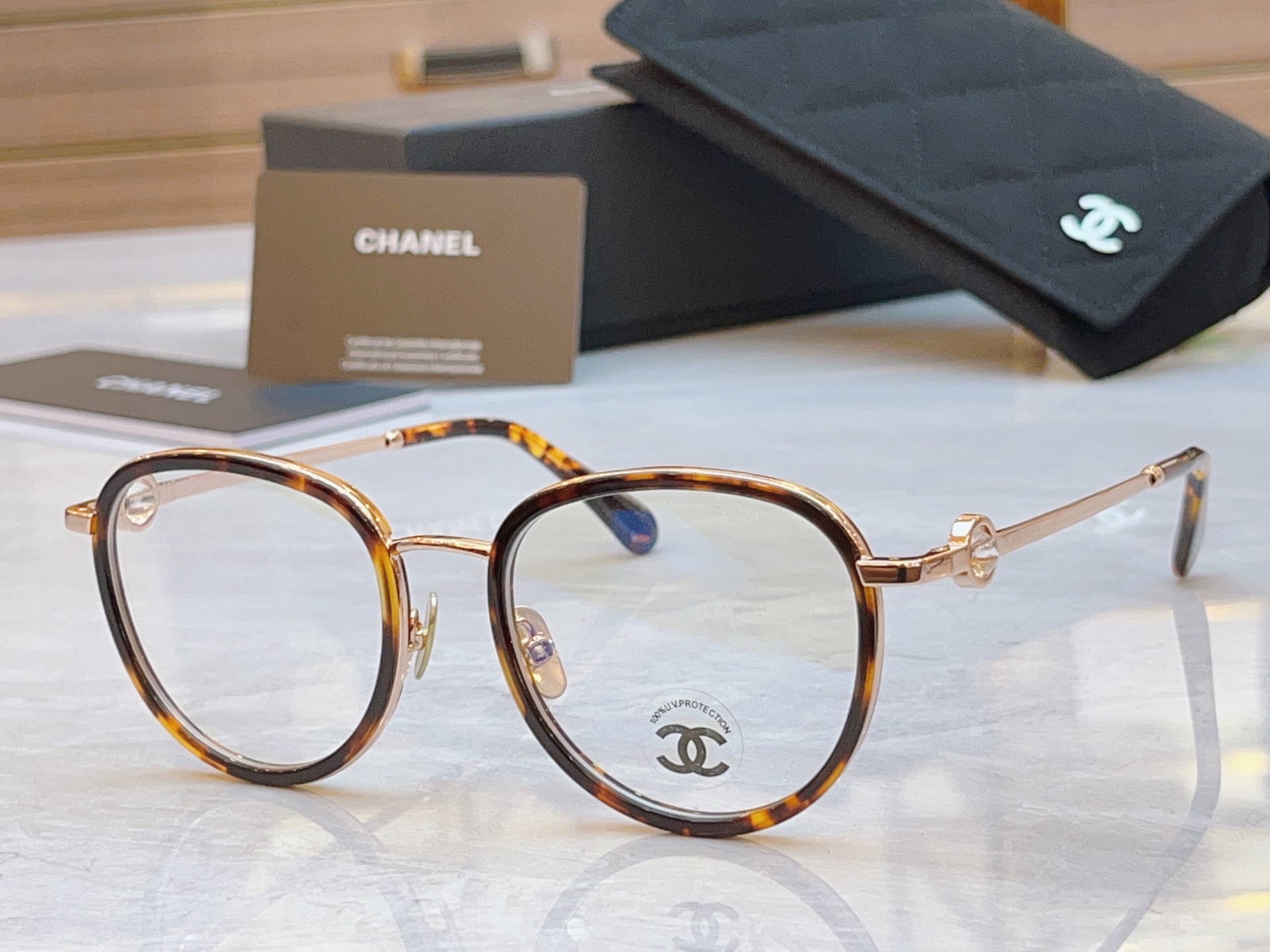 ，【CHANE*】香奈儿新款眼镜架，MODEL：CH2220，SIZE：51口23-142
