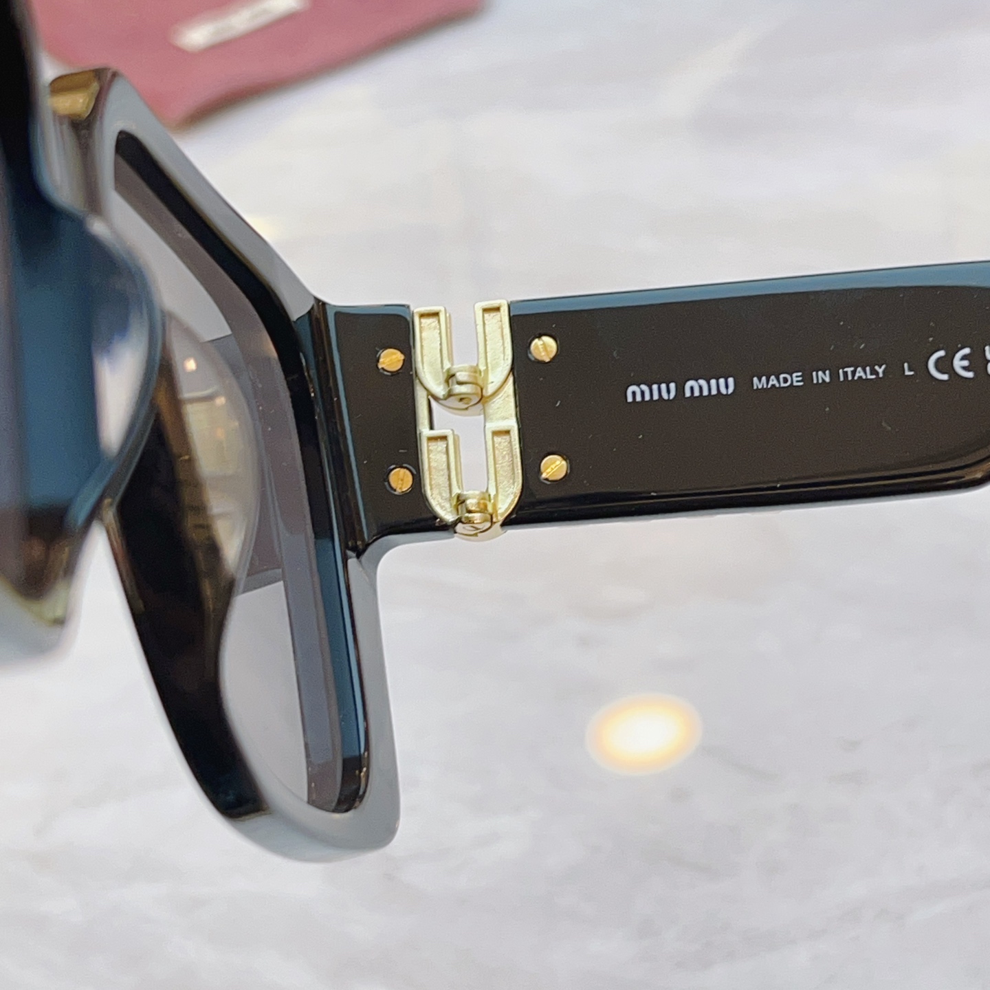 ，【MIUMI*】缪*缪新款太阳镜🕶️，ModSMU 081Z，SIZE56口18-135
