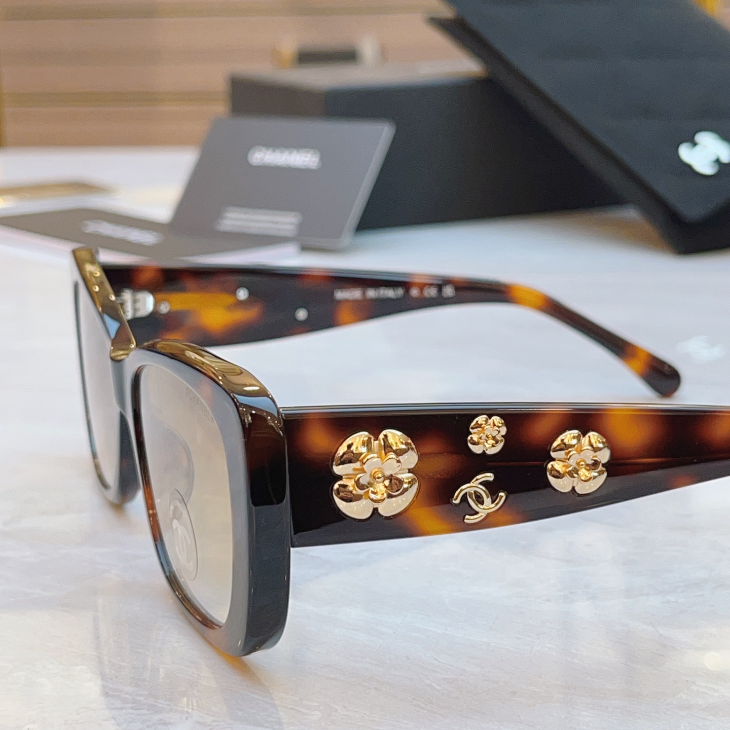 ，【CHANE*】香奈儿新款太阳镜🕶️🕶️，MODEL：CH5186A，SIZE：57口18-145