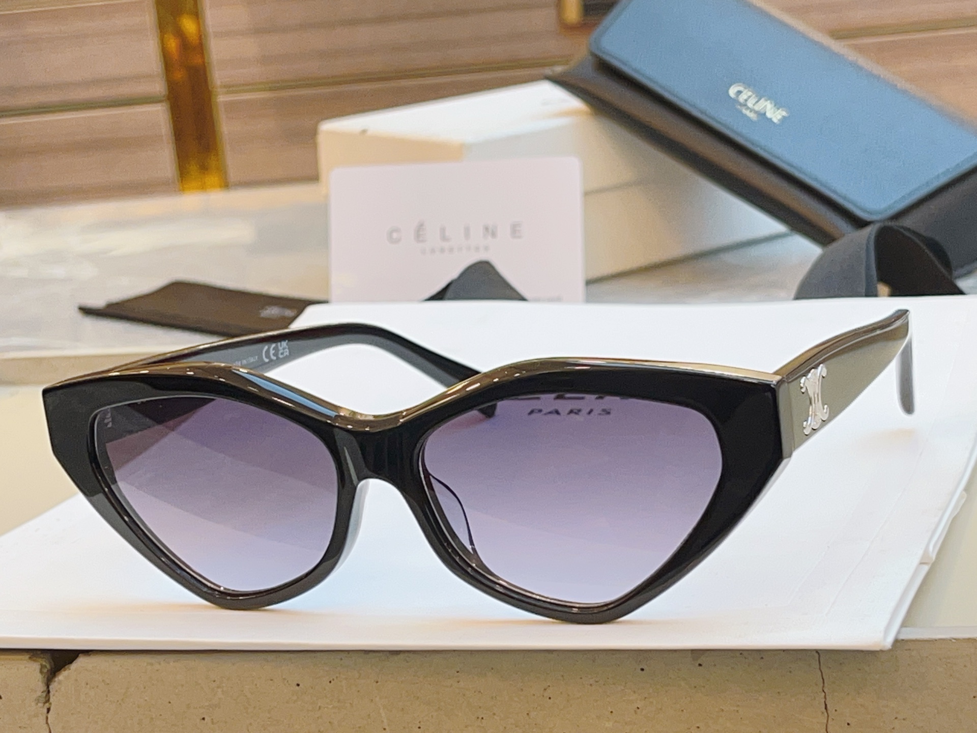 ，【CELIN*】赛*琳新款太阳镜， MODELCL40323，SIZE 55口16-140