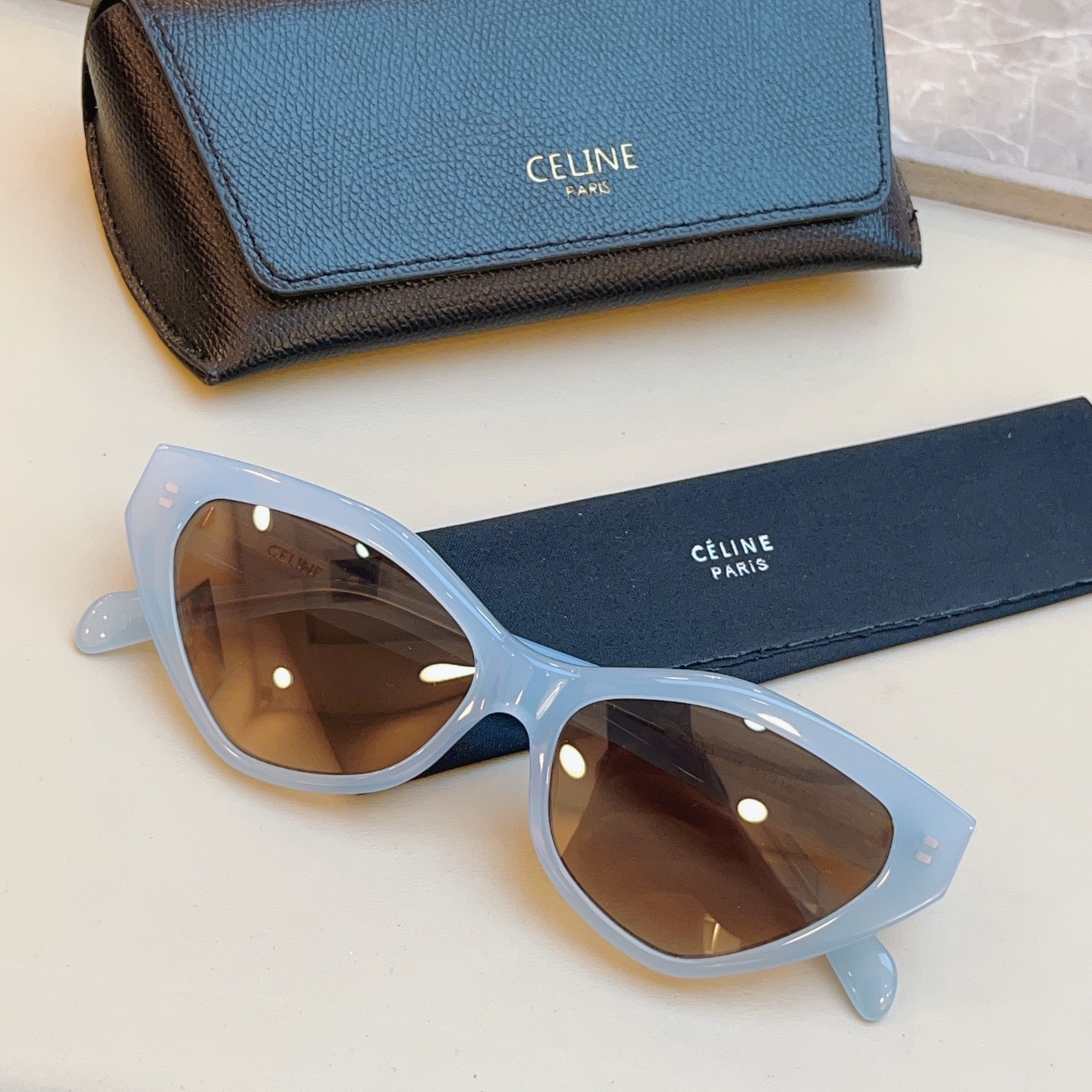 ，【CELIN*】赛*琳新款太阳镜， MODELCL40323，SIZE 55口16-140