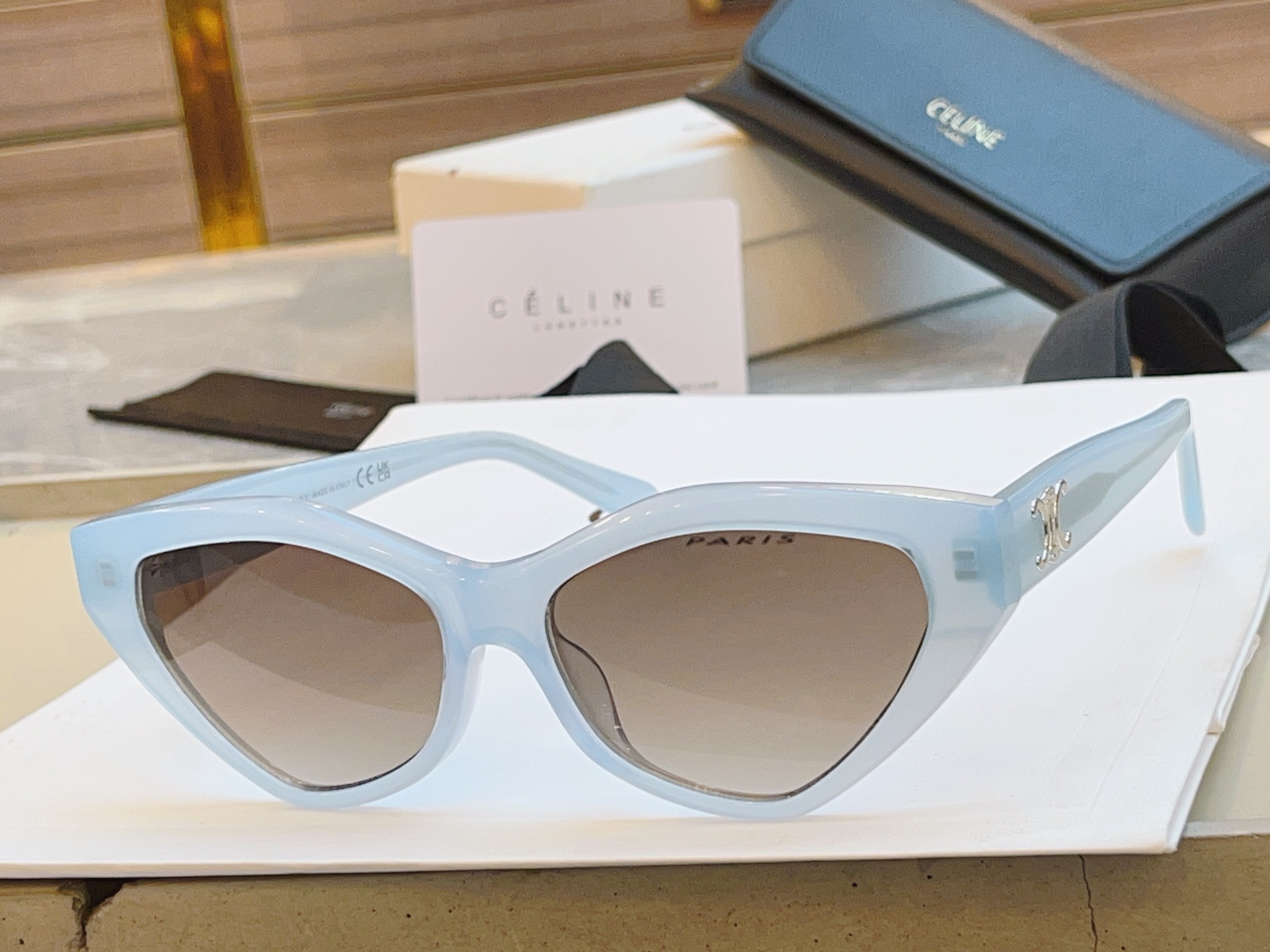 ，【CELIN*】赛*琳新款太阳镜， MODELCL40323，SIZE 55口16-140