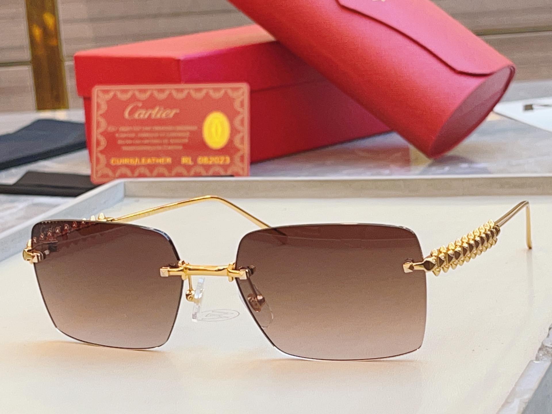 ，【CARTIE*】卡地*亚新款太阳镜🕶️，高版本✨CT0545S，size 58口17-140