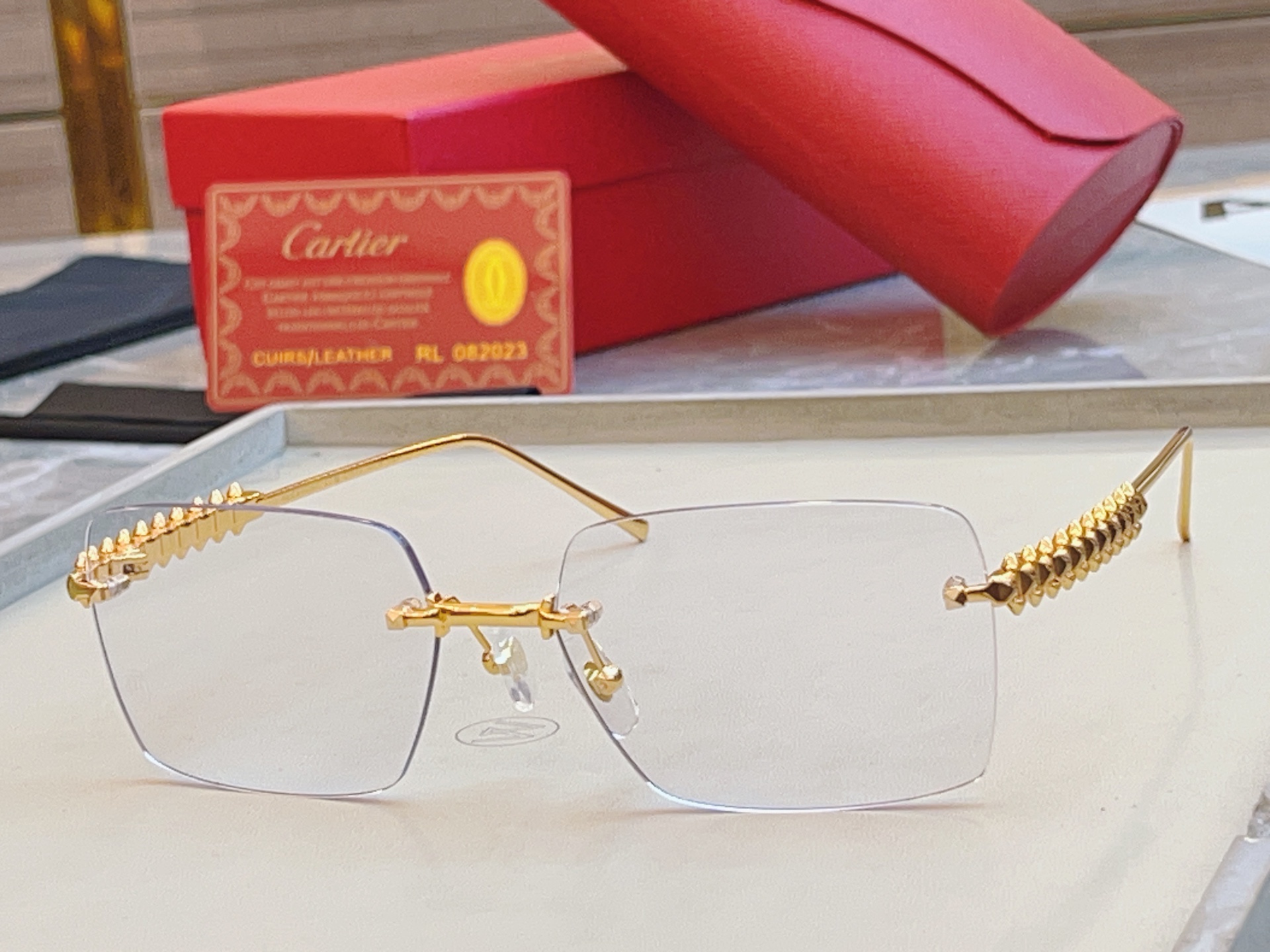 ，【CARTIE*】卡地*亚新款太阳镜🕶️，高版本✨CT0545S，size 58口17-140