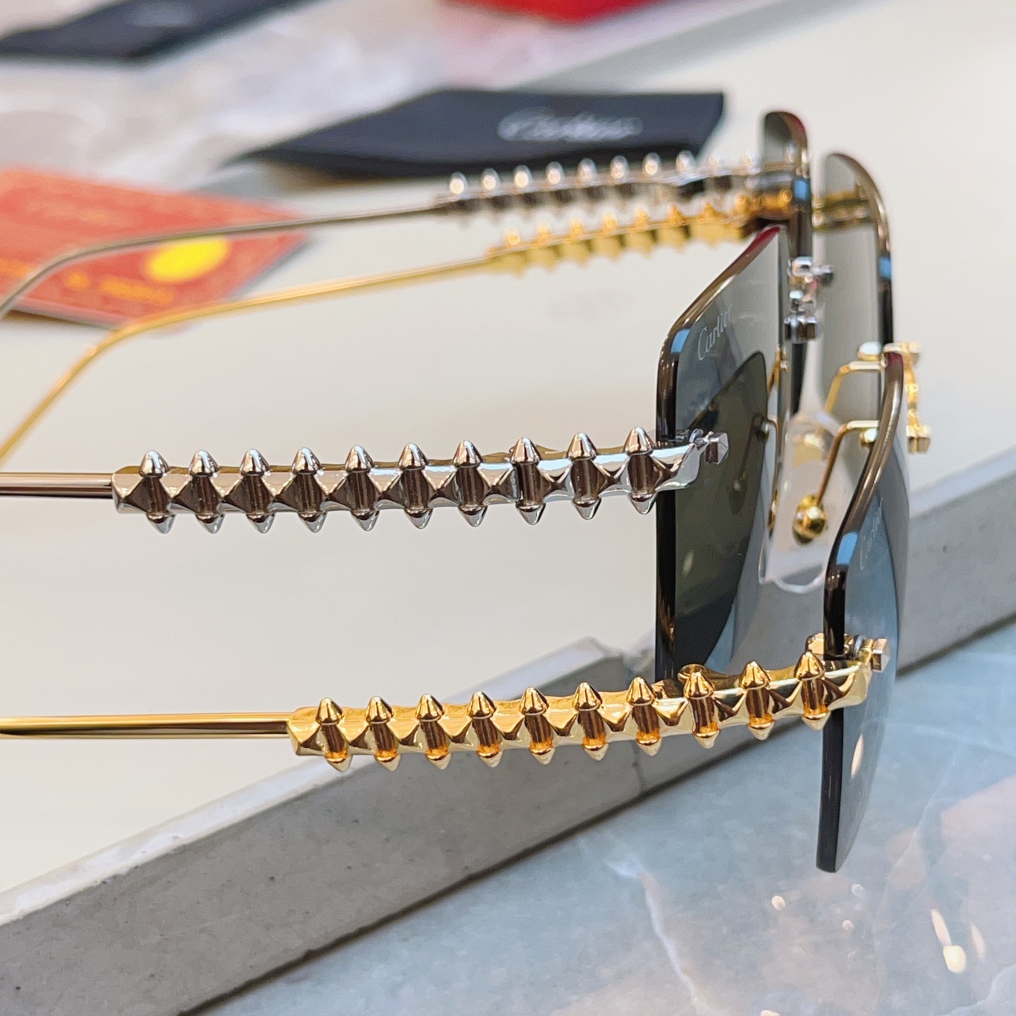 ，【CARTIE*】卡地*亚新款太阳镜🕶️，高版本✨CT0545S，size 58口17-140