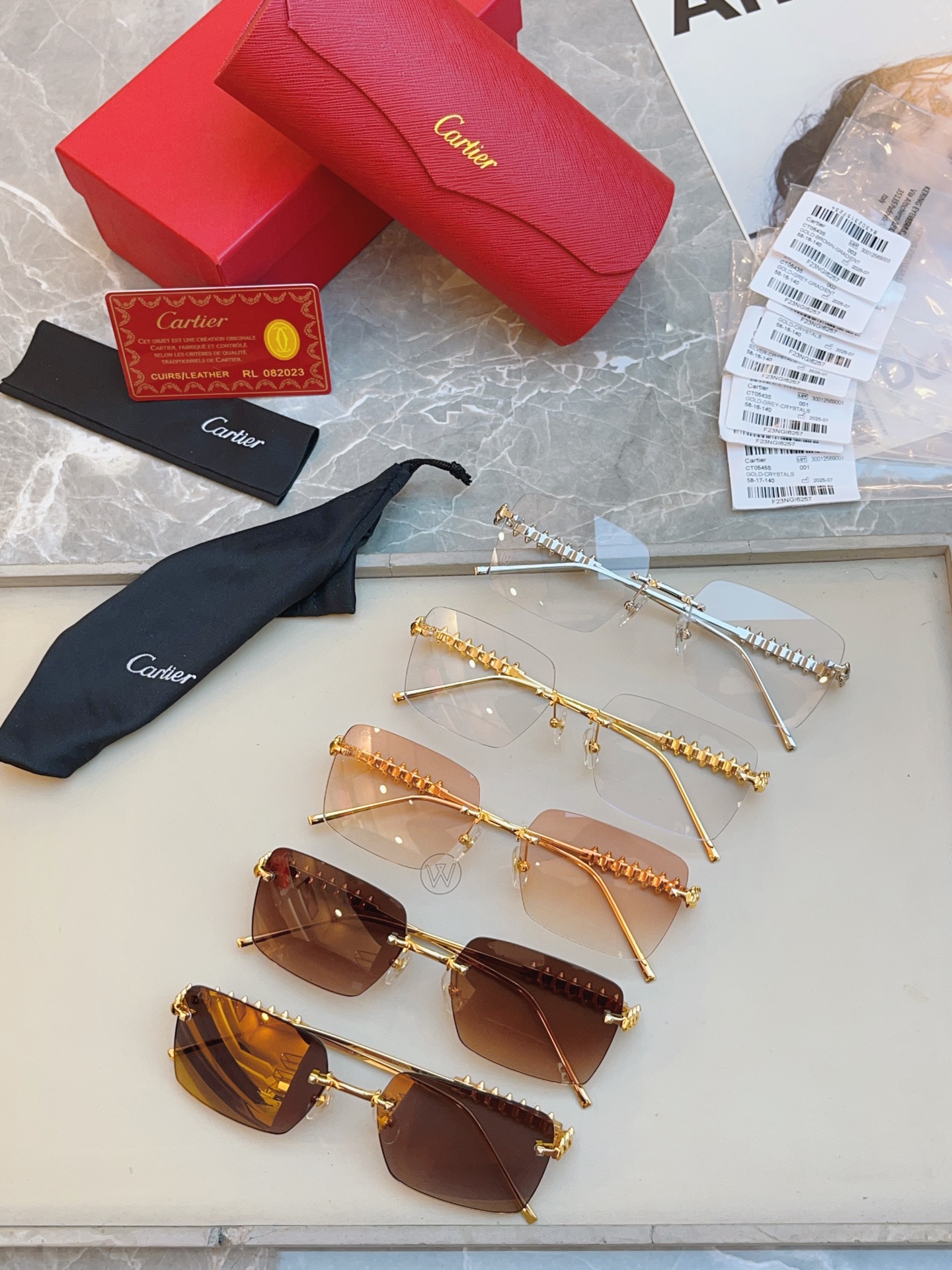 ，【CARTIE*】卡地*亚新款太阳镜🕶️，高版本✨CT0545S，size 58口17-140