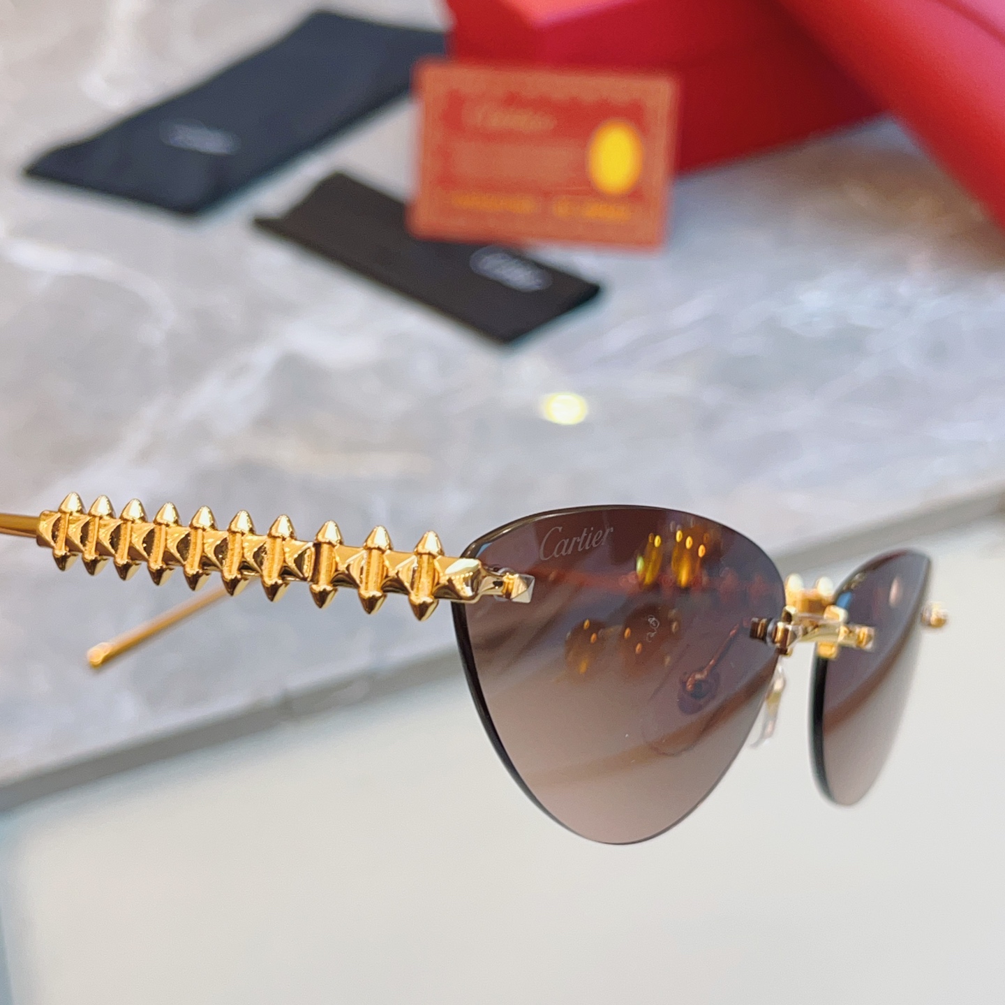，【CARTIE*】卡地*亚新款太阳镜🕶️，高版本✨CT0543S，size: 58口16-140