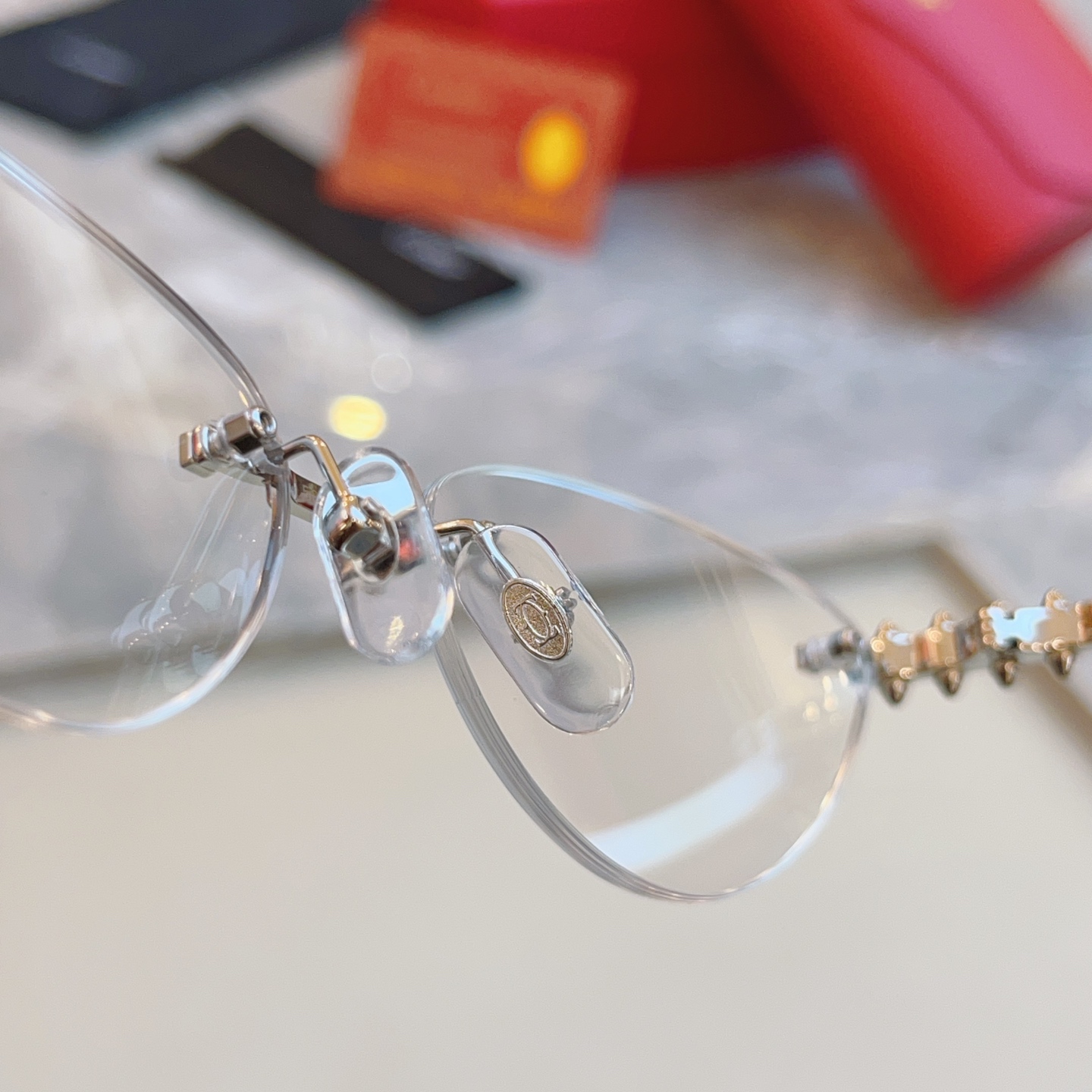 ，【CARTIE*】卡地*亚新款太阳镜🕶️，高版本✨CT0543S，size: 58口16-140