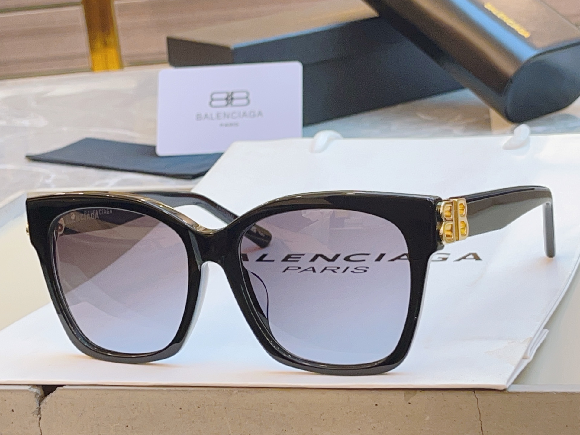 ，【BALENCIAG*】巴黎*世家新款太阳镜，高版本✨MODEL：BB0102SA，SIZE：57口1