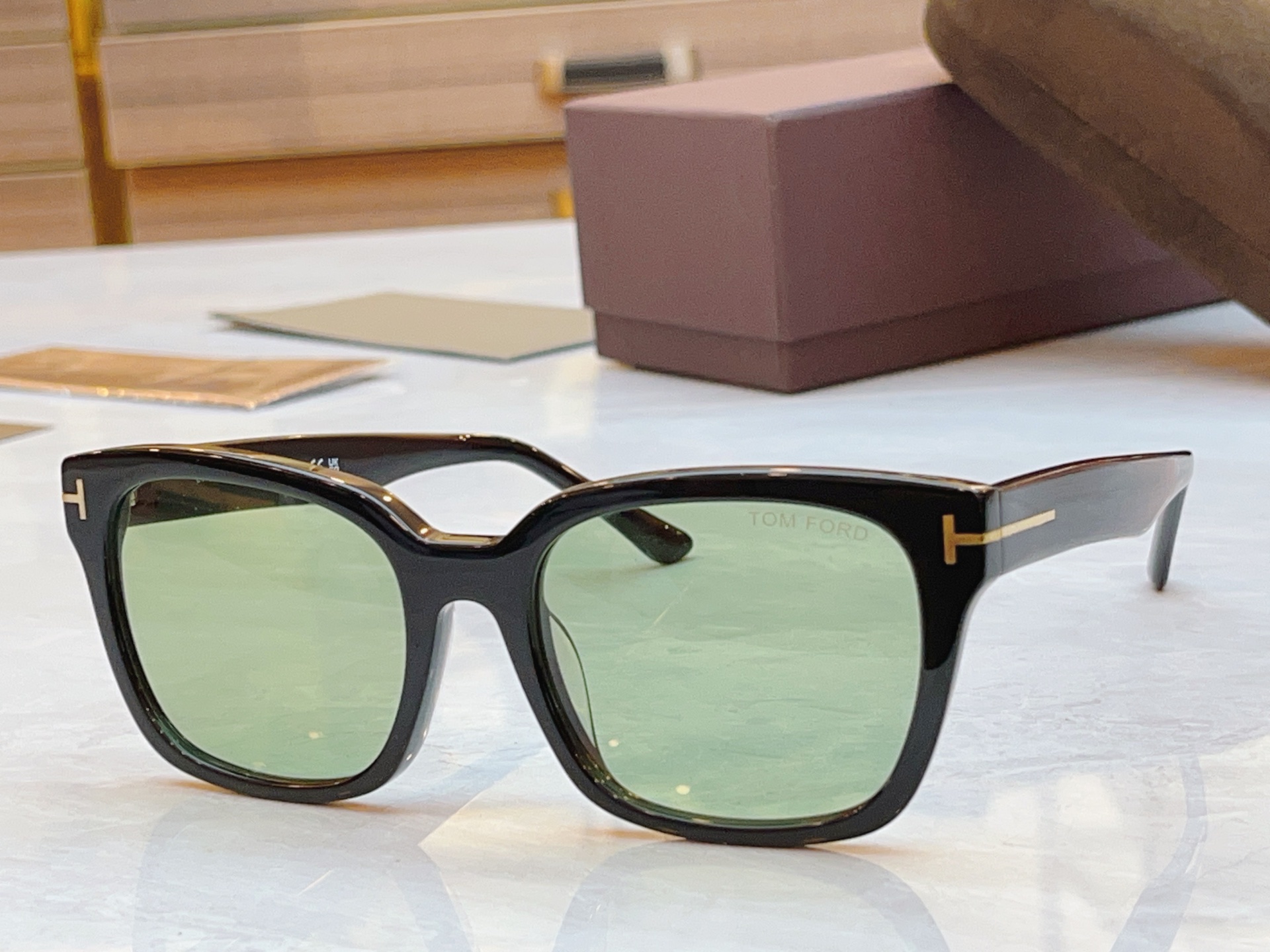 ，【TOM FOR*】汤姆*福特新款太阳镜🕶️，MODEL：FT1216，SIZE：54口20-145