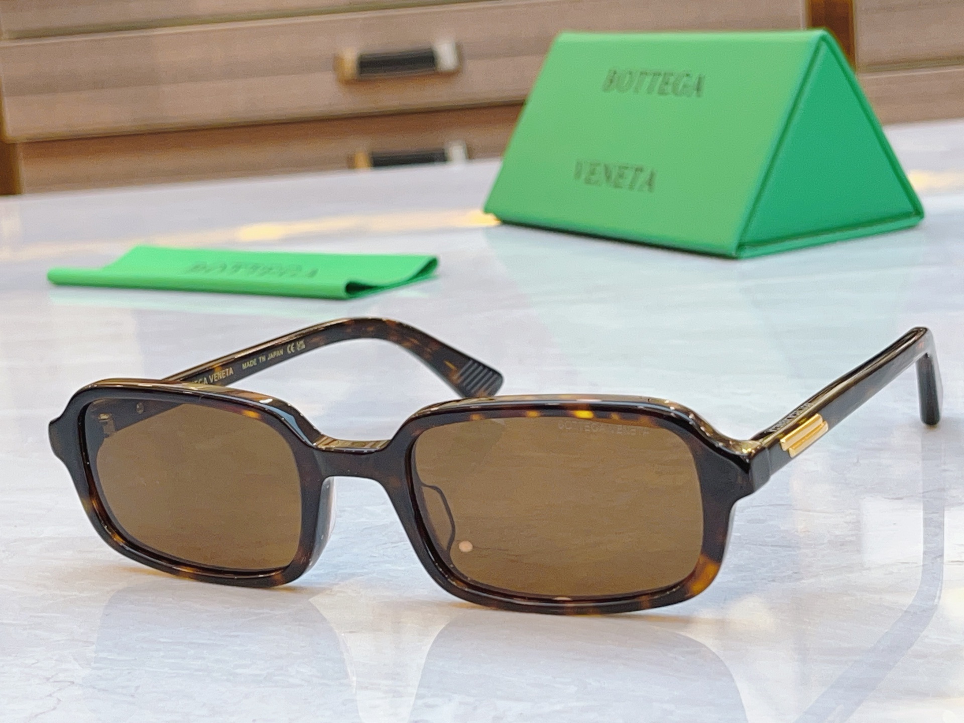NO:366489,,【BOTTEGA VENET*】Bottega new sunglasses, MODELBV1488S, SIZE54-port 22-140 glasses sunglasses, glasses, bottega veneta, bottega veneta19860909,【BOTTEGA VENET*】宝缇*嘉新款太阳镜,MODELBV1488S,SIZE54口22-140眼镜墨镜太阳镜,眼镜,bottega veneta,bottega veneta,glasses