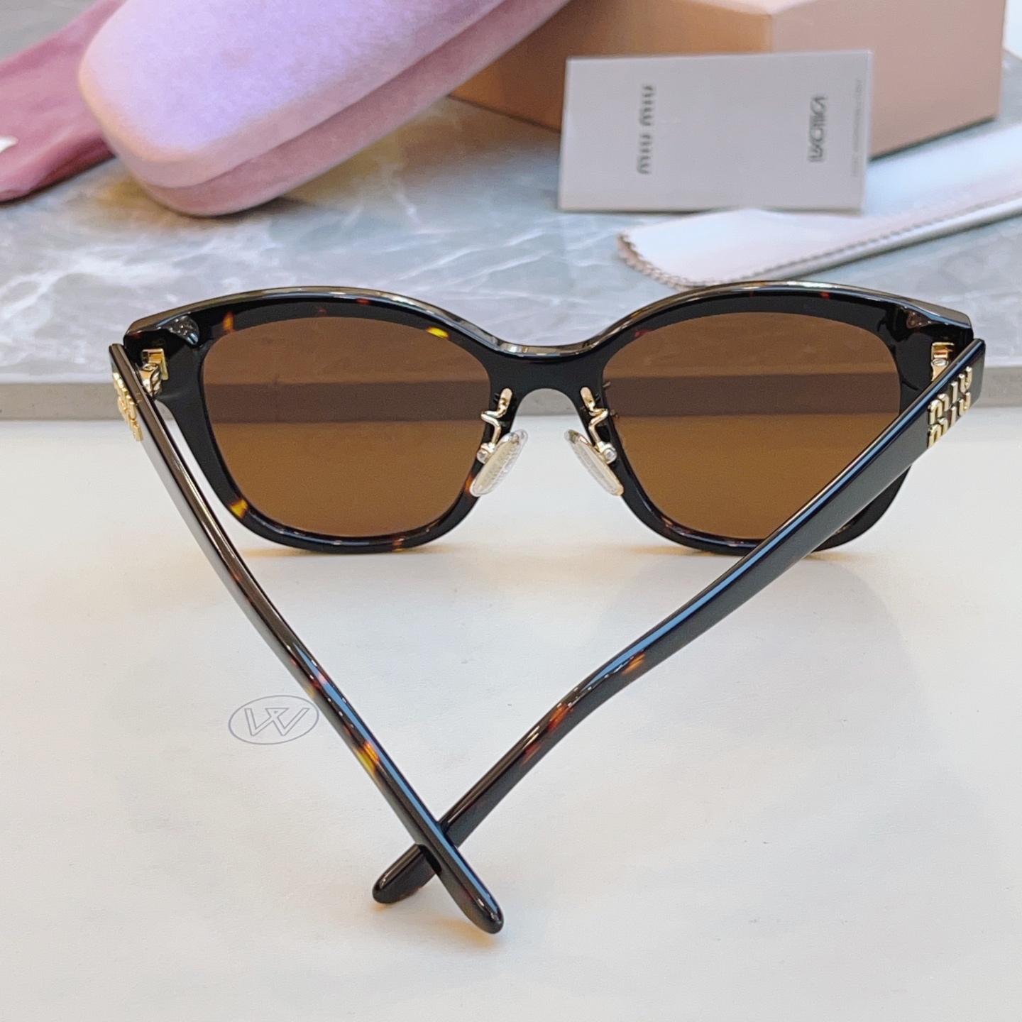 ，【MIU MI*】缪缪新款太阳镜，高版本✨MODEL:SMU 01Z，SIZE：55口20-140