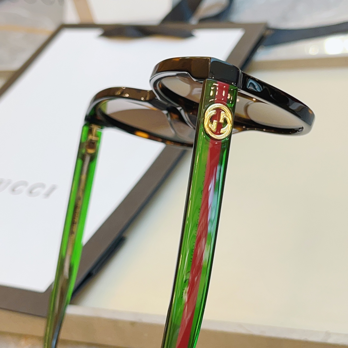 ，【GUCC*】古*驰新款太阳镜🕶️，高版本✨GG0702SK，SIZE:54口19-145