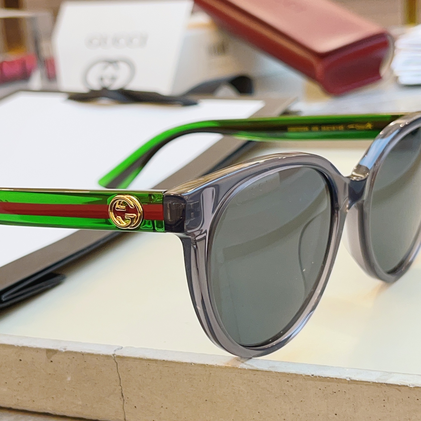 ，【GUCC*】古*驰新款太阳镜🕶️，高版本✨GG0702SK，SIZE:54口19-145