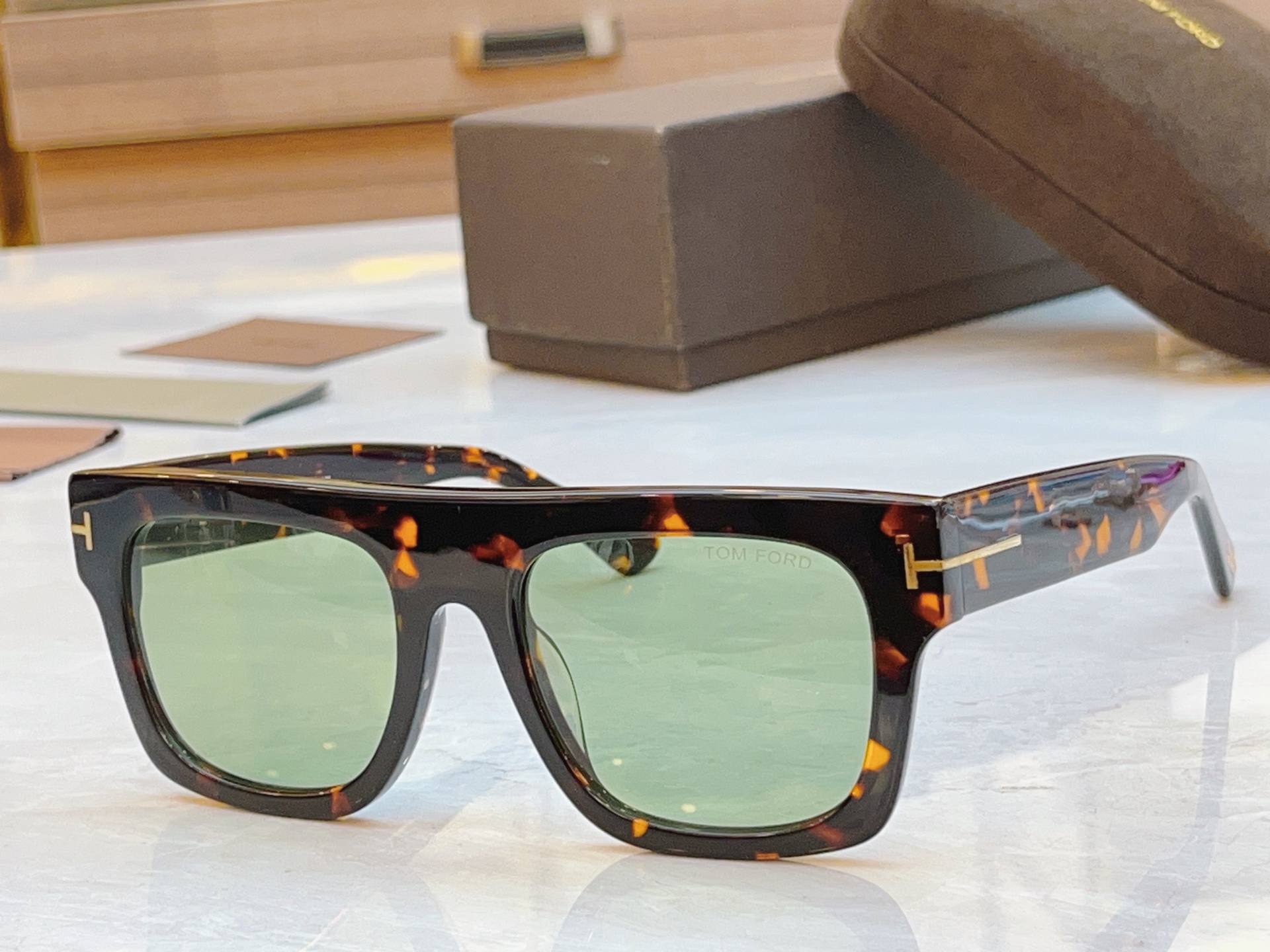 NO:366529,,【TOM FOR*】Tom Ford's new sunglasses, MODELFT0711, SIZE53-port 20-145 glasses sunglasses, glasses, tom ford19860909,【TOM FOR*】汤姆*福特新款太阳镜,MODELFT0711,SIZE53口20-145眼镜墨镜太阳镜,眼镜,tom ford,glasses