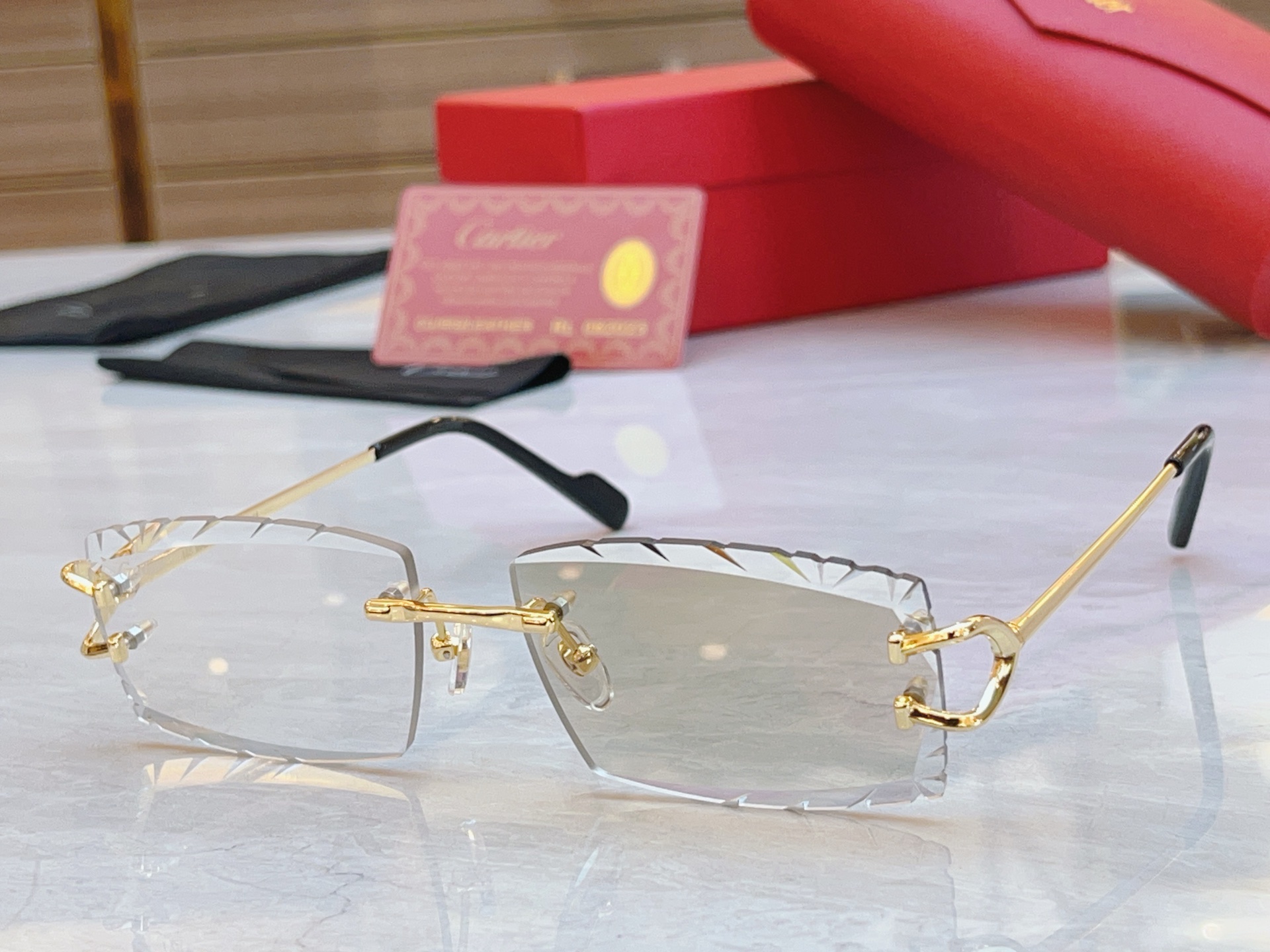 NO:366510,Color change,【CARTIE*】Cartier*A new sunglasses, CT0330S, size: 55-odd 18-145 glasses sunglasses, glasses, cartier19860909变色,【CARTIE*】卡地*亚新款太阳镜,CT0330S,size:55口18-145眼镜墨镜太阳镜,眼镜,cartier,glasses