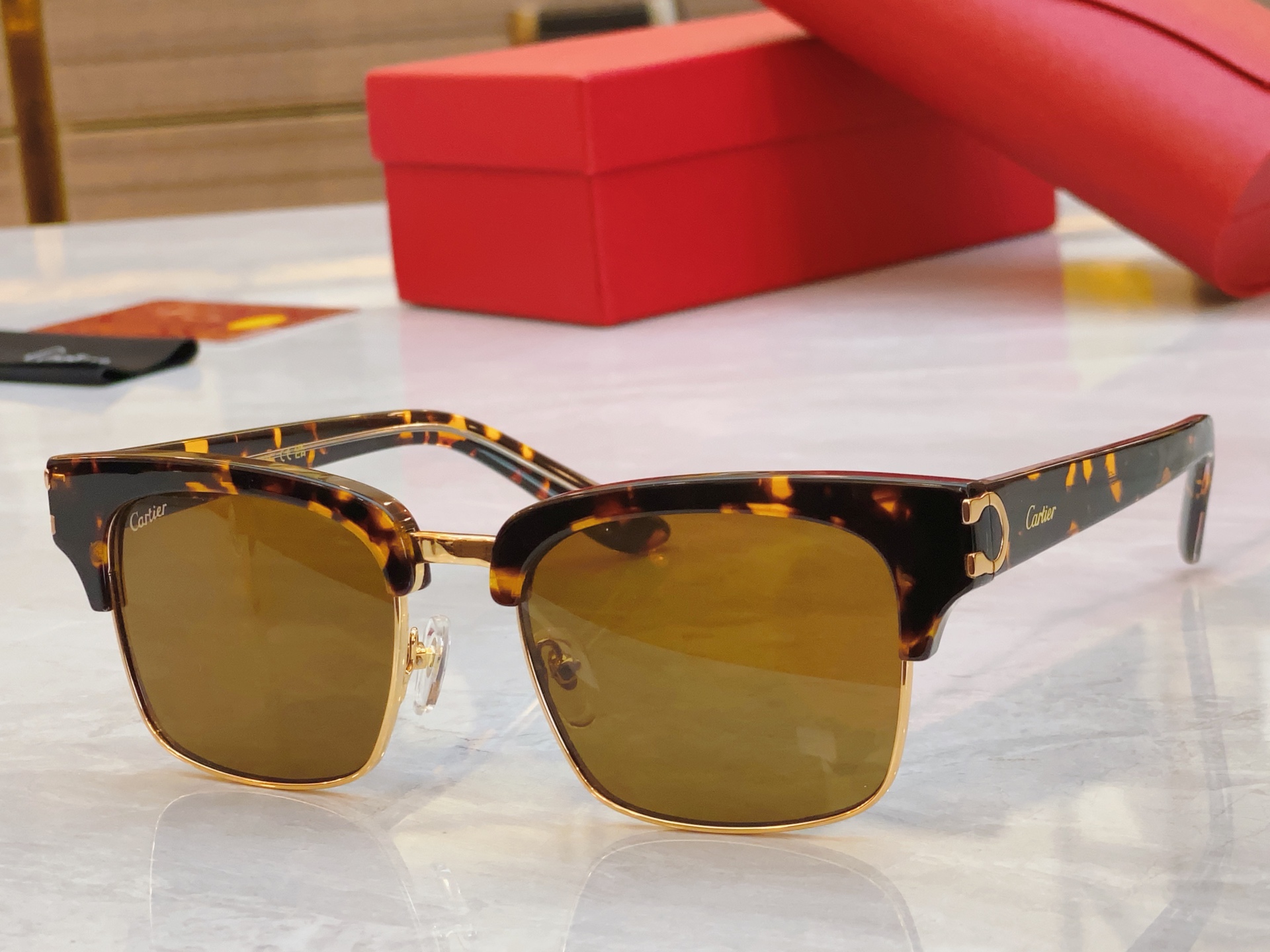 ，【CARTIE*】卡地*亚新款太阳镜，CT0132S，size54口19-145