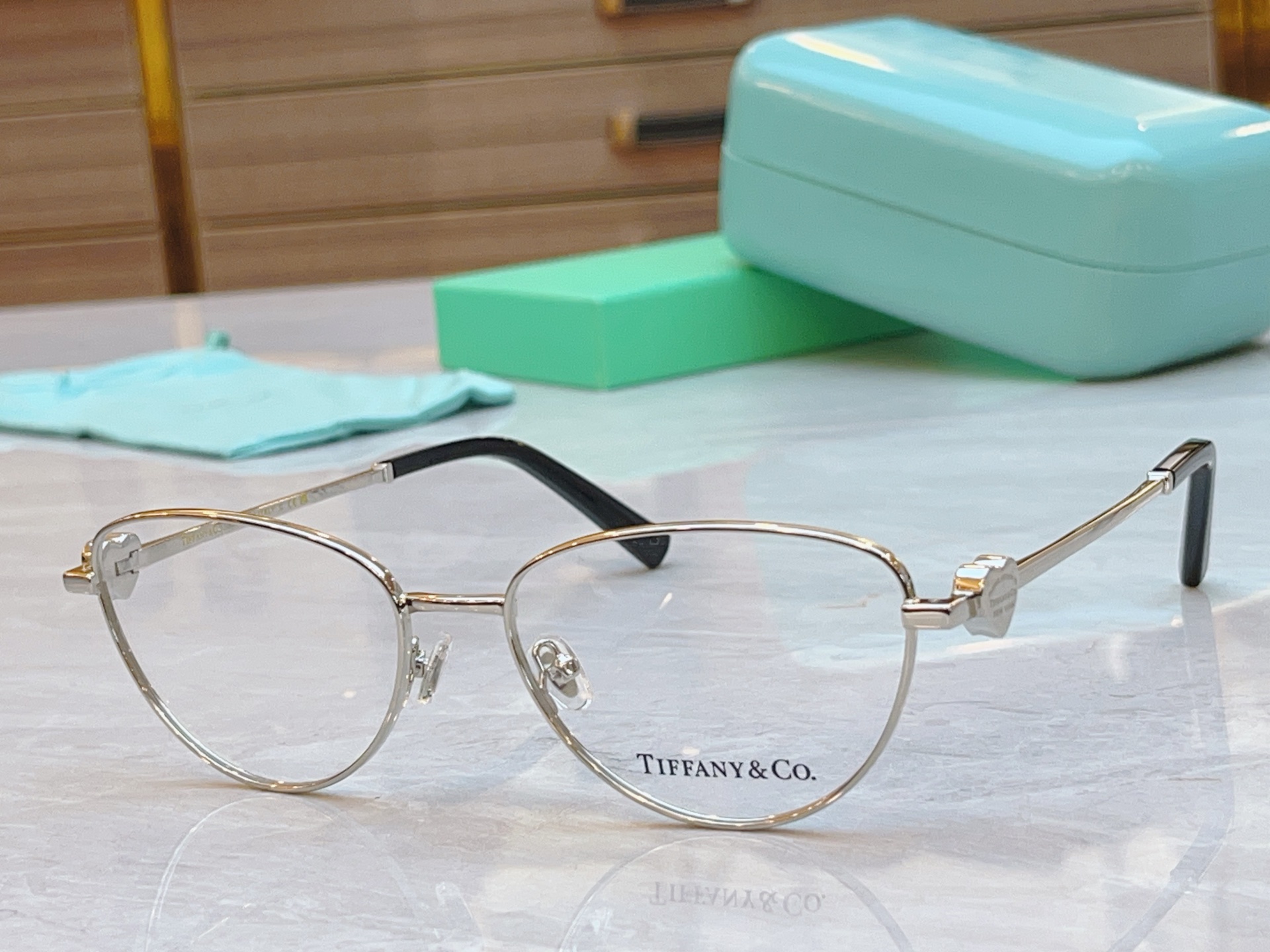 ，【Tiffany & Co.】蒂芙*尼新款眼镜架，Mod：TF1164B，Size：57口17-143