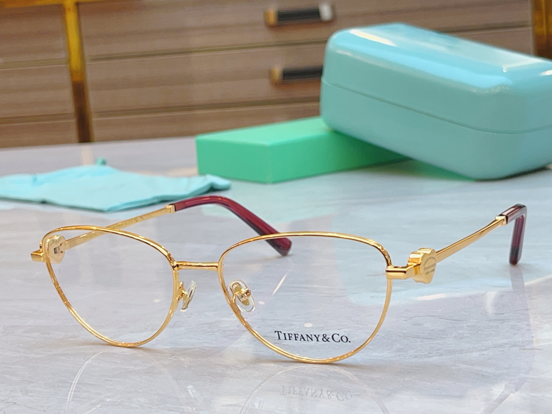 ，【Tiffany & Co.】蒂芙*尼新款眼镜架，Mod：TF1164B，Size：57口17-143