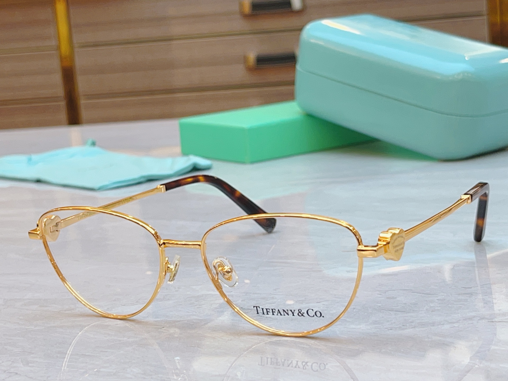 ，【Tiffany & Co.】蒂芙*尼新款眼镜架，Mod：TF1164B，Size：57口17-143