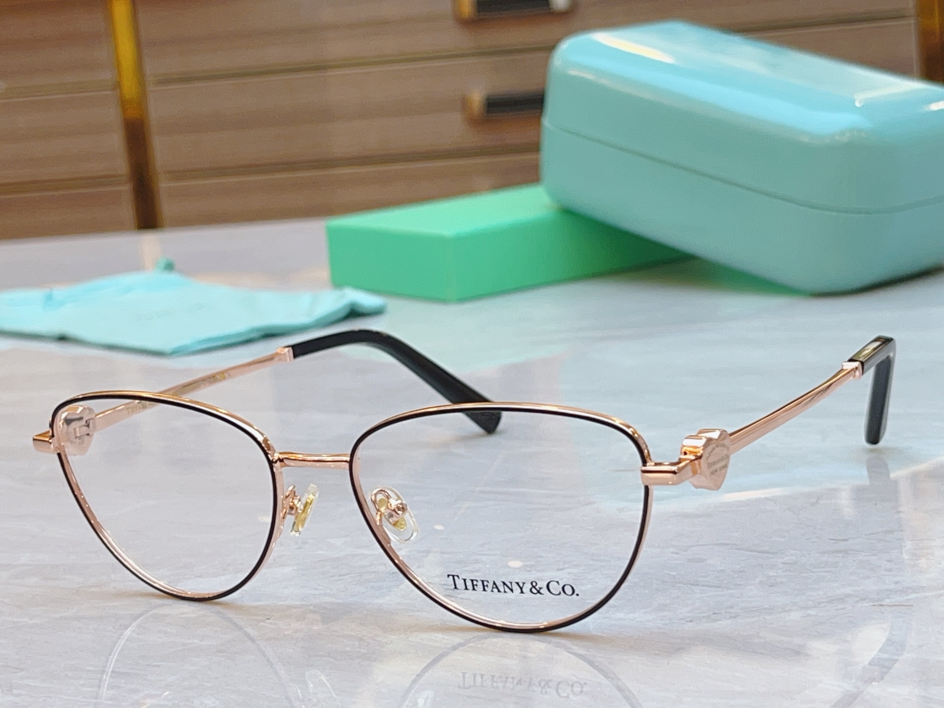 ，【Tiffany & Co.】蒂芙*尼新款眼镜架，Mod：TF1164B，Size：57口17-143