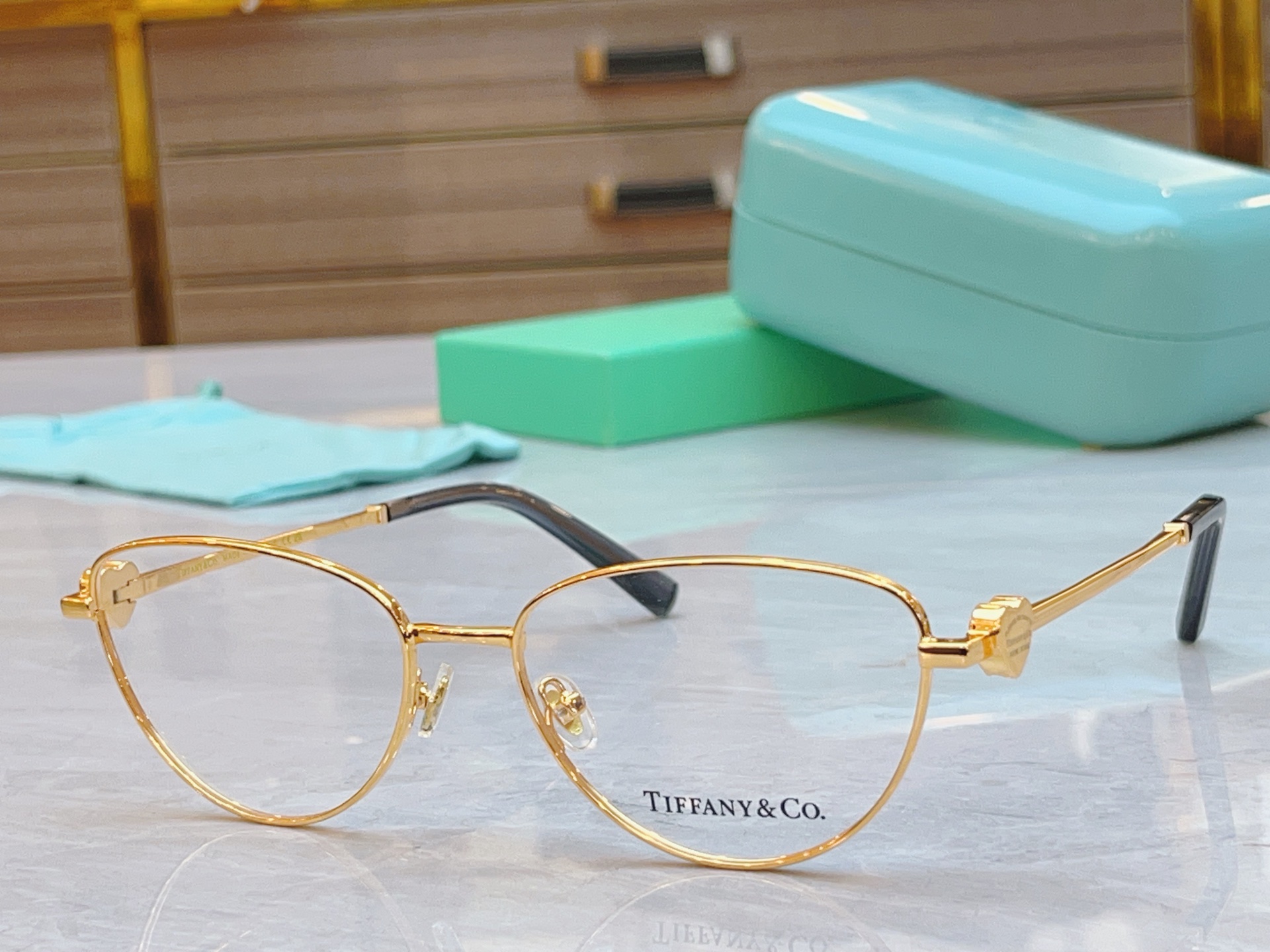 ，【Tiffany & Co.】蒂芙*尼新款眼镜架，Mod：TF1164B，Size：57口17-143