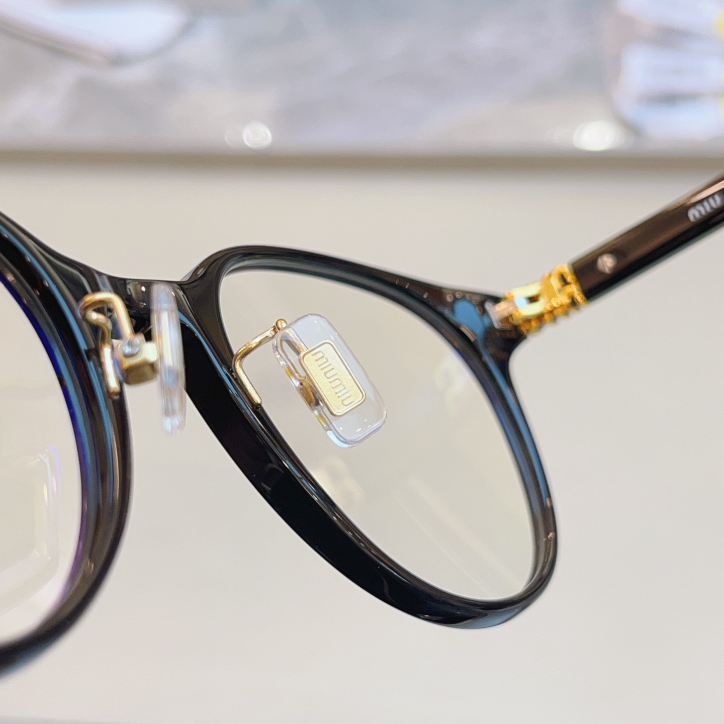 ，【MIUMI*】缪*缪新款眼镜架，Mod VMU 04W-F，SIZE51口21-140