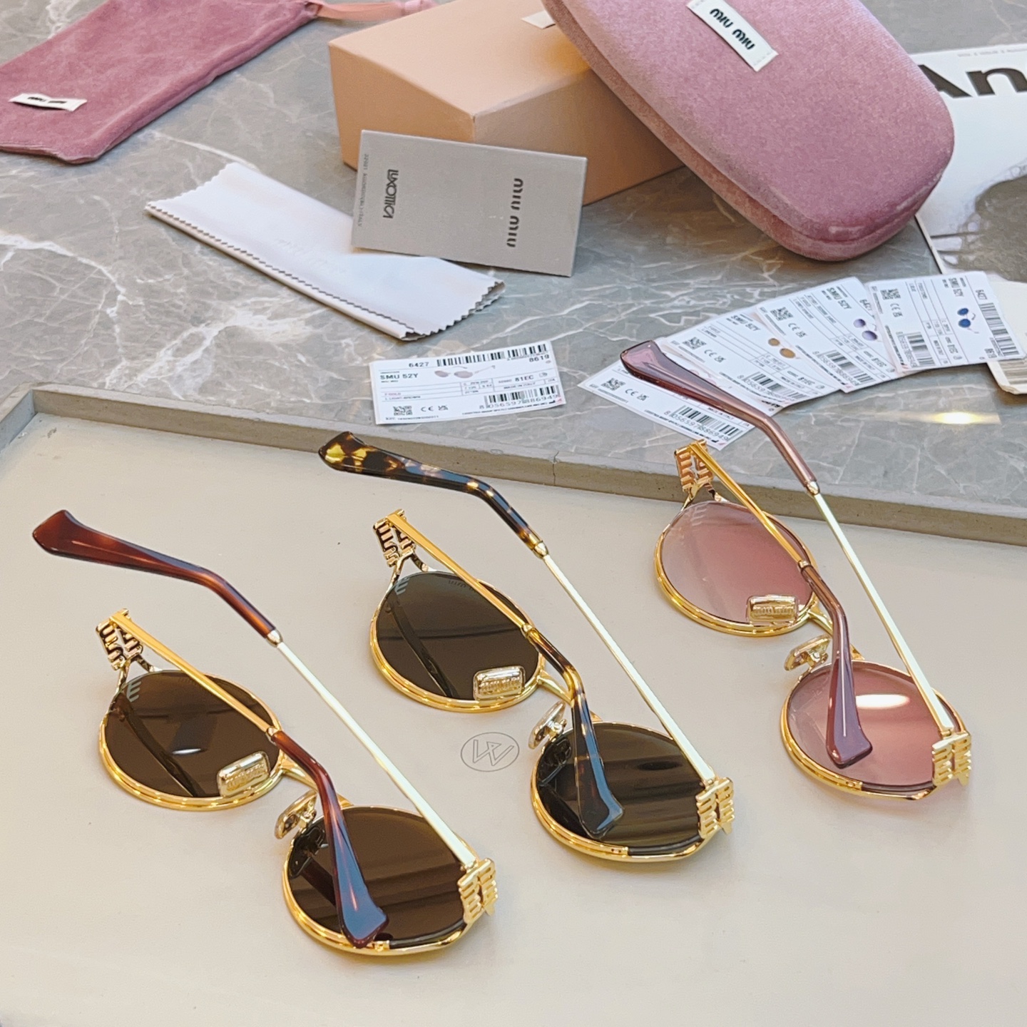 ，【MIUMI*】缪*缪新款太阳镜🕶️，ModSMU 52Y，高版本✨SIZE54口20-125