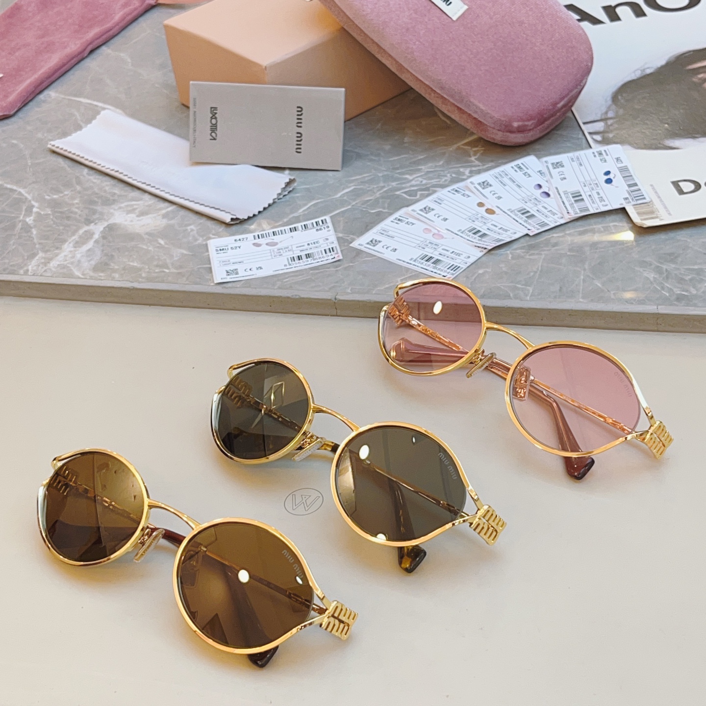 ，【MIUMI*】缪*缪新款太阳镜🕶️，ModSMU 52Y，高版本✨SIZE54口20-125