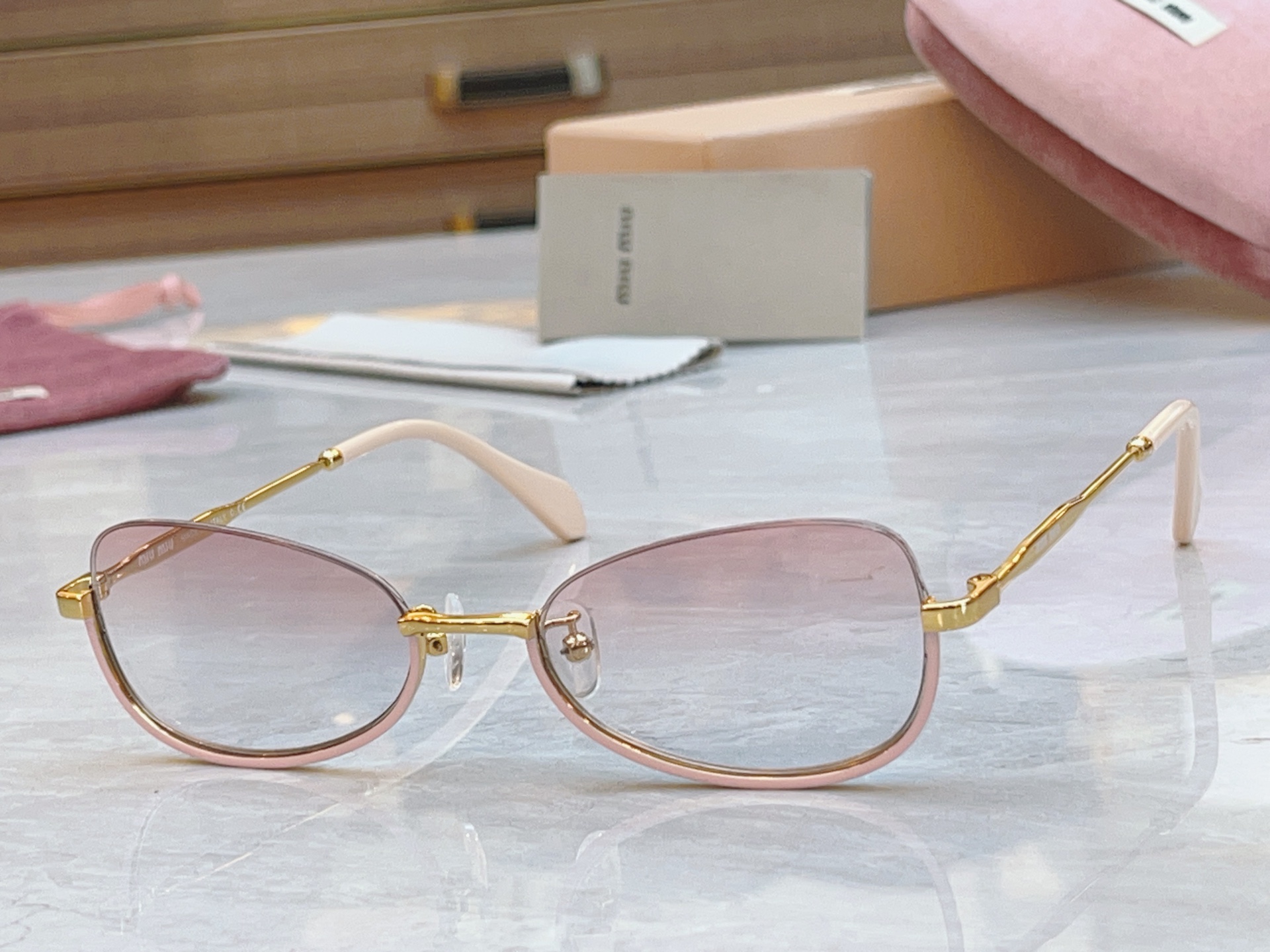 ，【MIUMI*】缪*缪新款眼镜架，ModMU 50AV，SIZE52口19-145