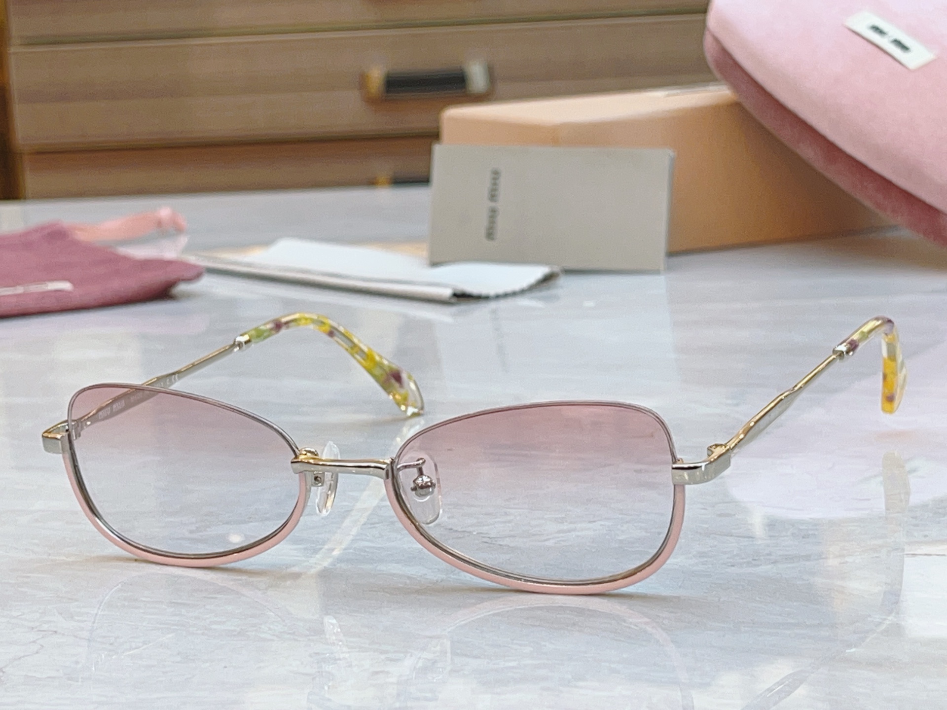 ，【MIUMI*】缪*缪新款眼镜架，ModMU 50AV，SIZE52口19-145