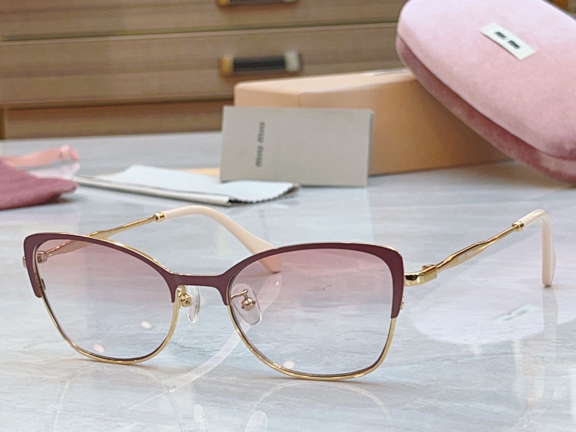 ，【MIUMI*】缪*缪新款眼镜架，ModMU 51AV，SIZE52口18-145