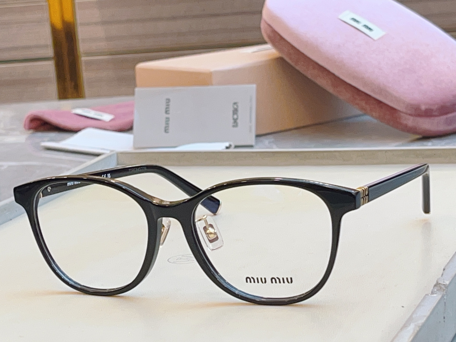 NO:367932,,【MIUMI*】Miao*Miao's new glasses frame, Mod: VMU 05W-F, SIZE: 54-port 17-140 glasses sunglasses sunglasses, glasses, miumiu19860909,【MIUMI*】缪*缪新款眼镜架,Mod: VMU 05W-F,SIZE:54口17-140眼镜墨镜太阳镜,眼镜,miumiu,glasses