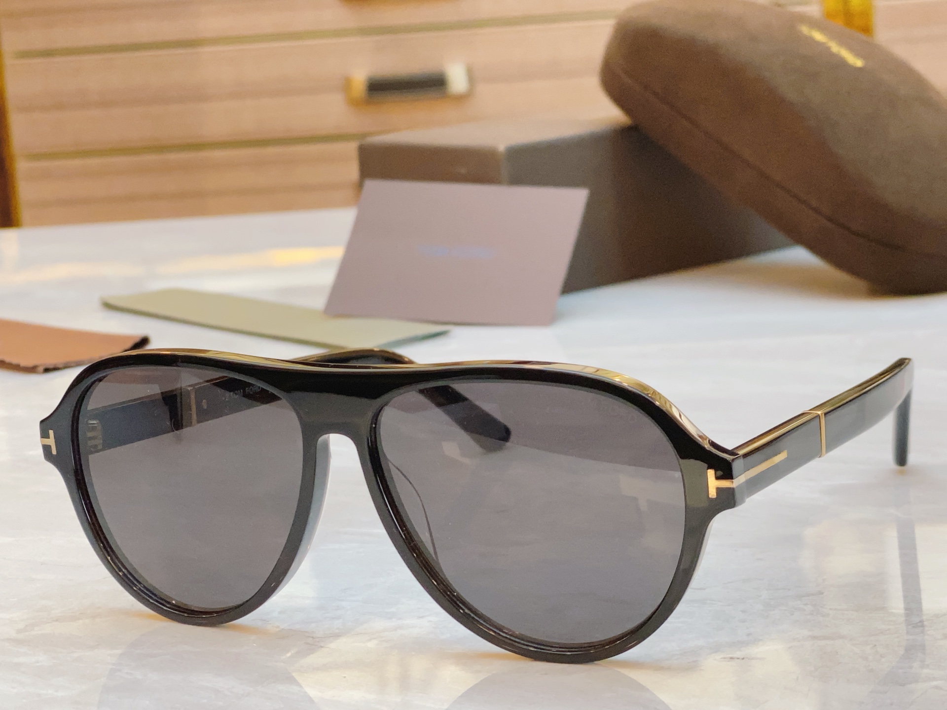 ，【TOM FOR*】汤姆*福特新款太阳镜🕶️，MODEL：TF1080，SIZE：59口13-145