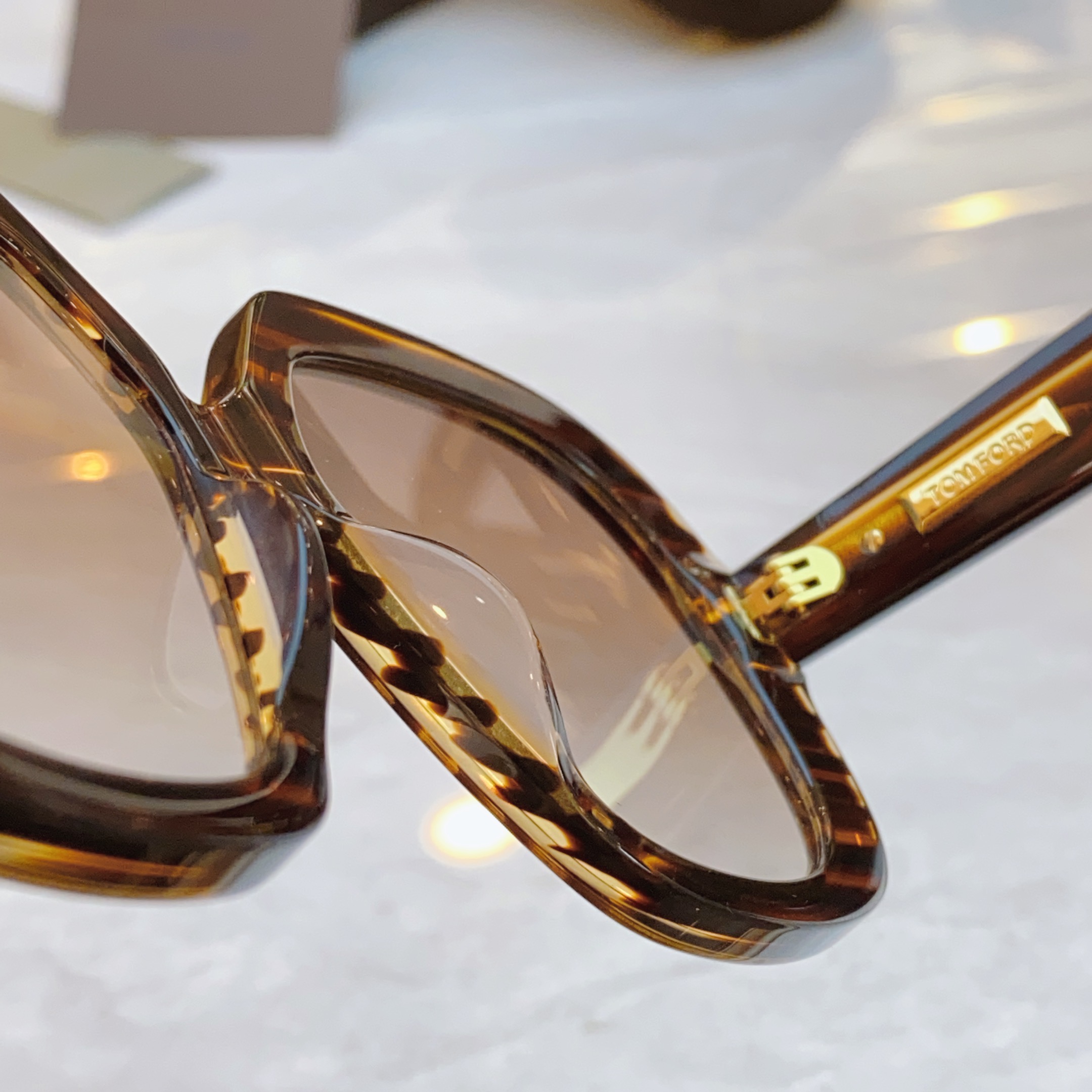 ，【TOM FOR*】汤姆*福特新款太阳镜🕶️，MODEL：TF1278，SIZE：56口16-135