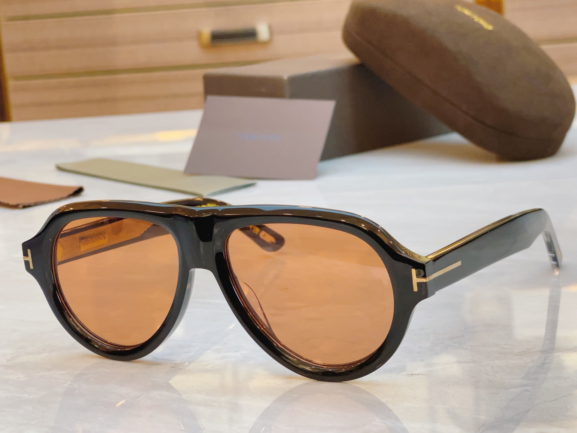 ，【TOM FOR*】汤姆*福特新款太阳镜🕶️，MODEL：TF1225，SIZE：59口16-145