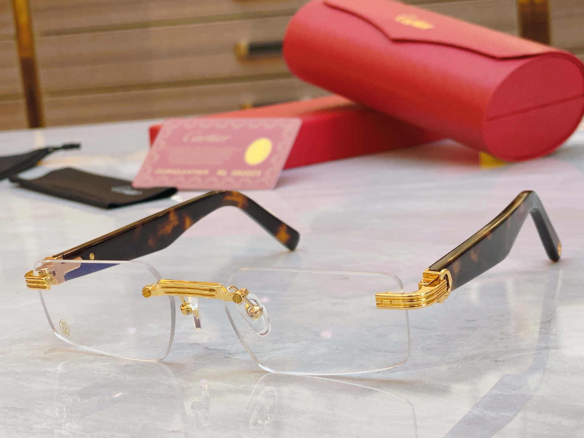 ，【CARTIE*】卡地*亚新款太阳镜，CT01350 ，size55口18-145