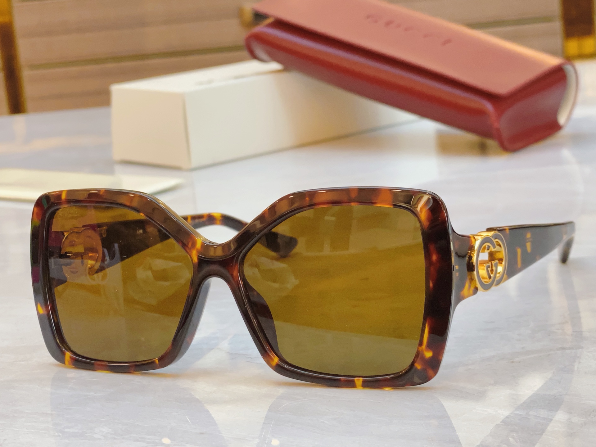 ，【GUCC*】古*驰新款太阳镜，GG2015S，SIZE57口16-145 