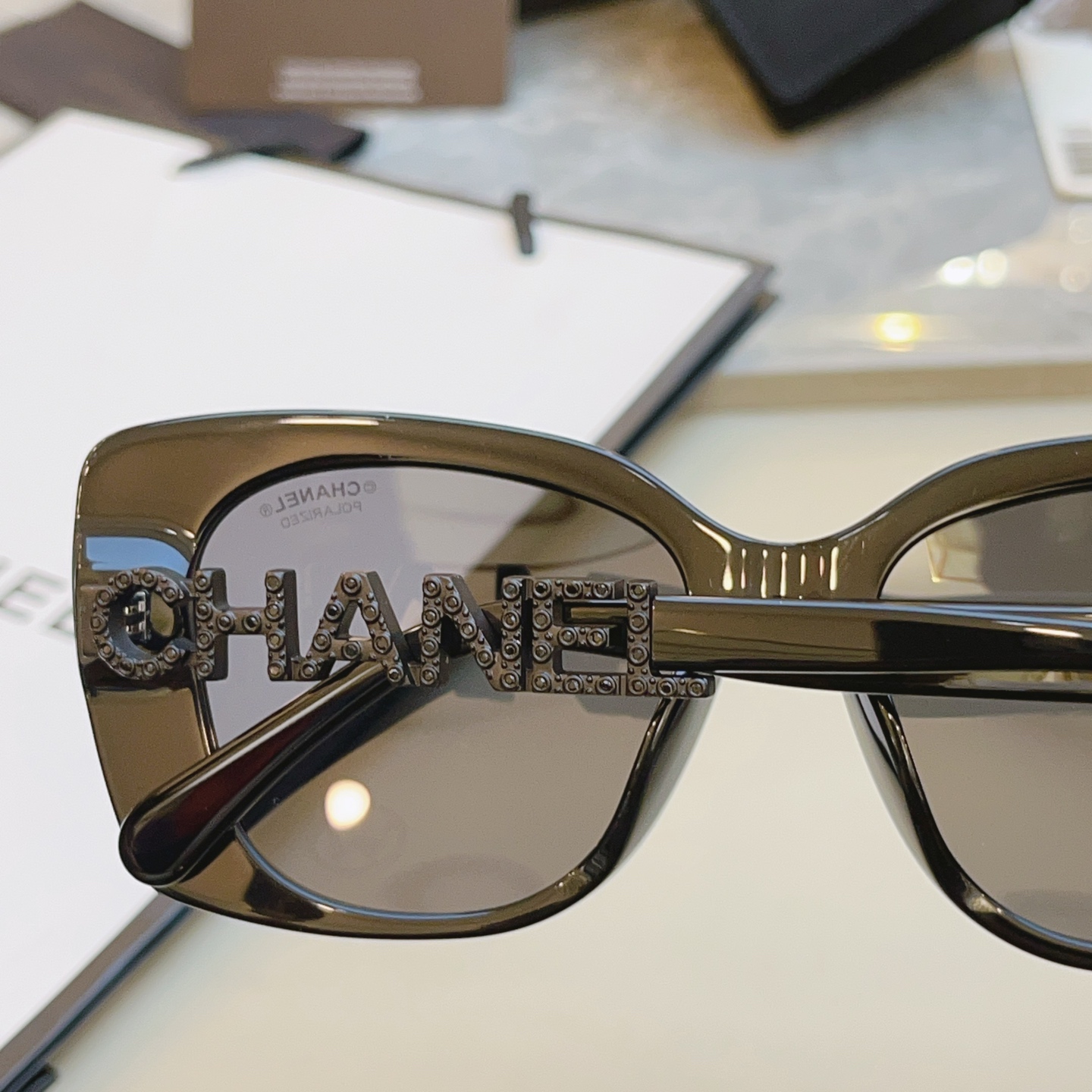 ，翻单到货，火爆黑白色搭配到货！【CHANE*】香奈*儿 CH5422B  时尚太阳眼镜 ‼️香奈儿矩形